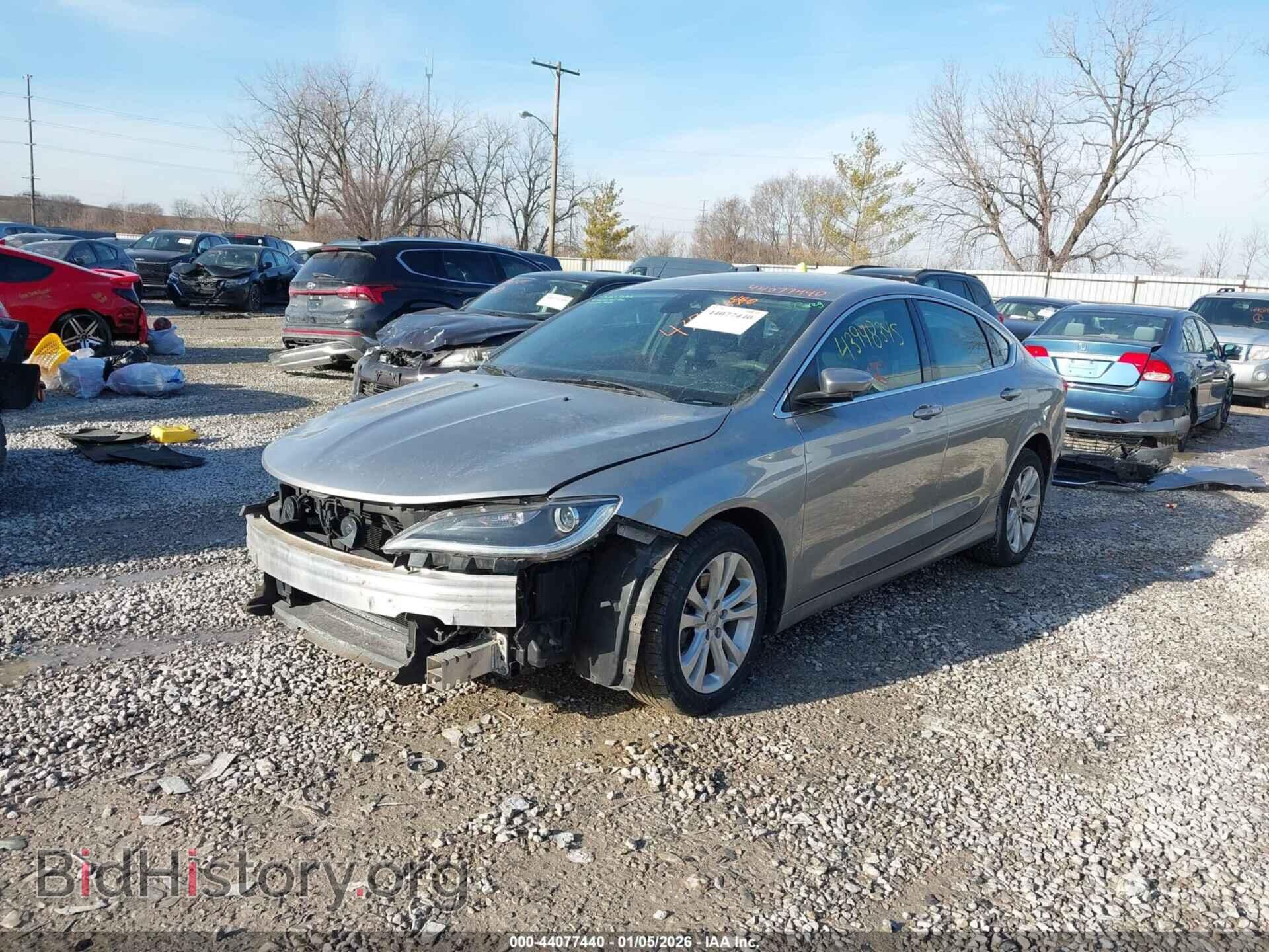 2017 CHRYSLER 200 - VIN: 1C3CCCAB5HN512362 - Фото 2