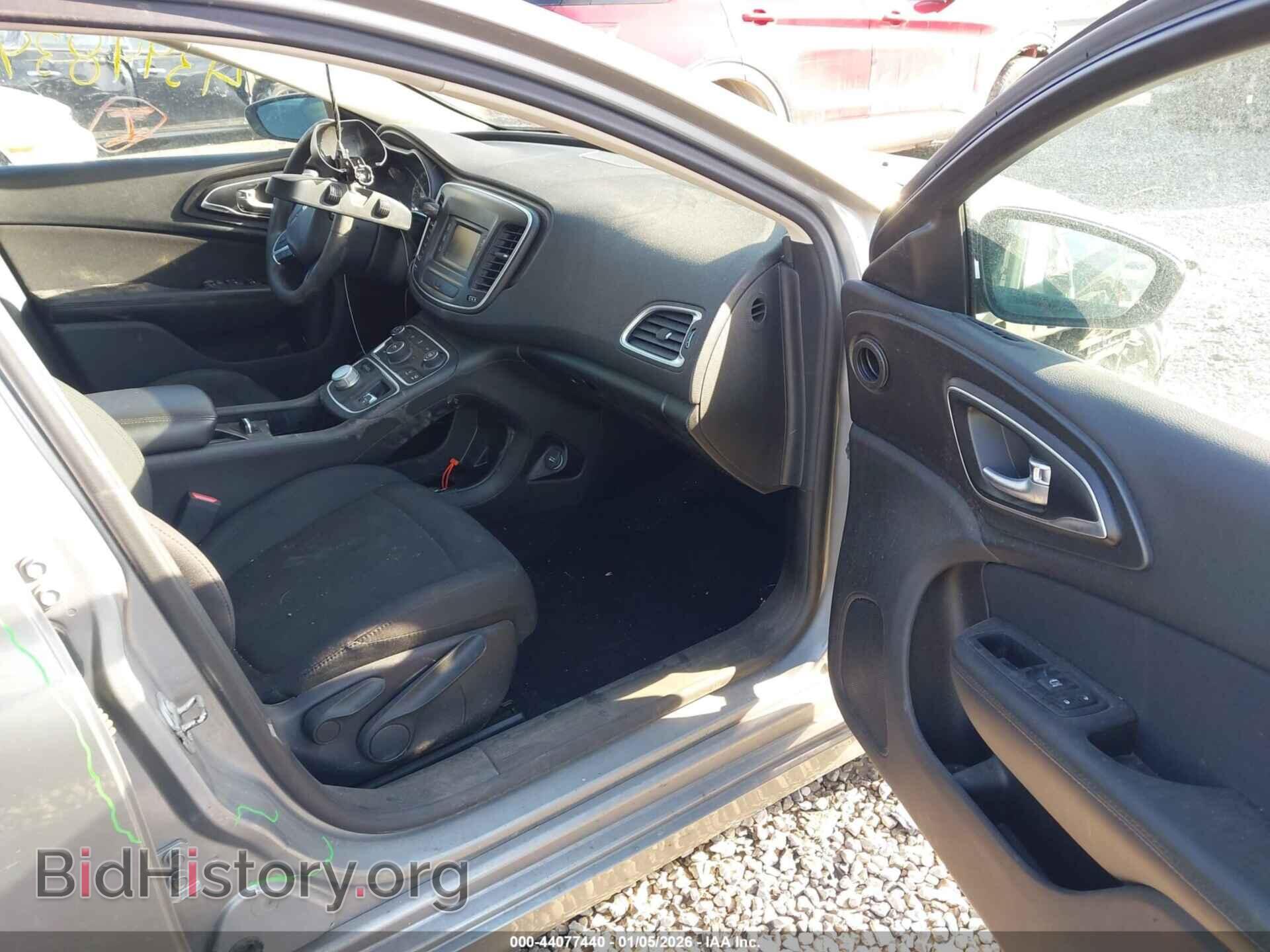 2017 CHRYSLER 200 - VIN: 1C3CCCAB5HN512362 - Фото 5