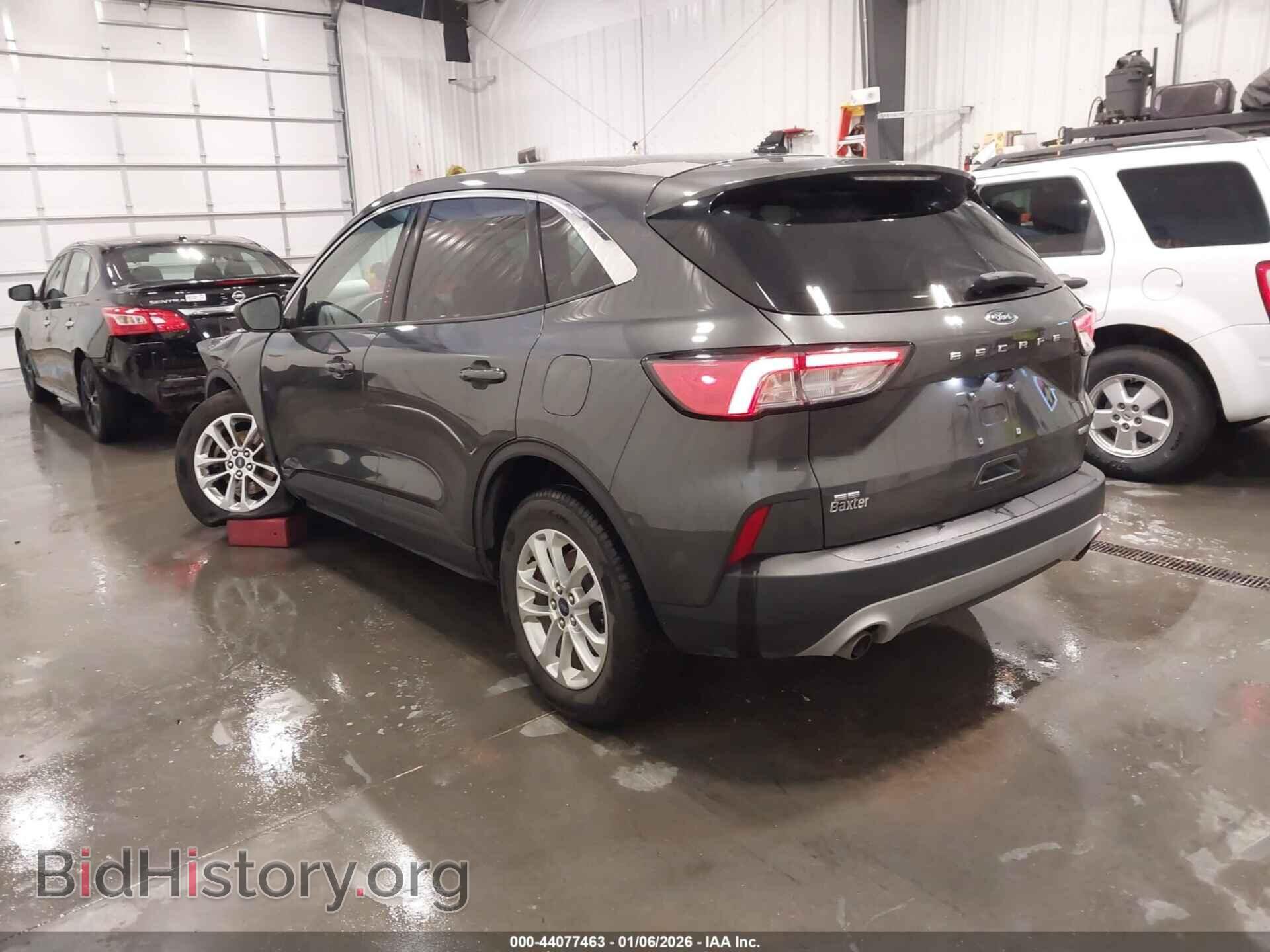 2020 FORD ESCAPE - VIN: 1FMCU9G64LUA76507 - Фото 3