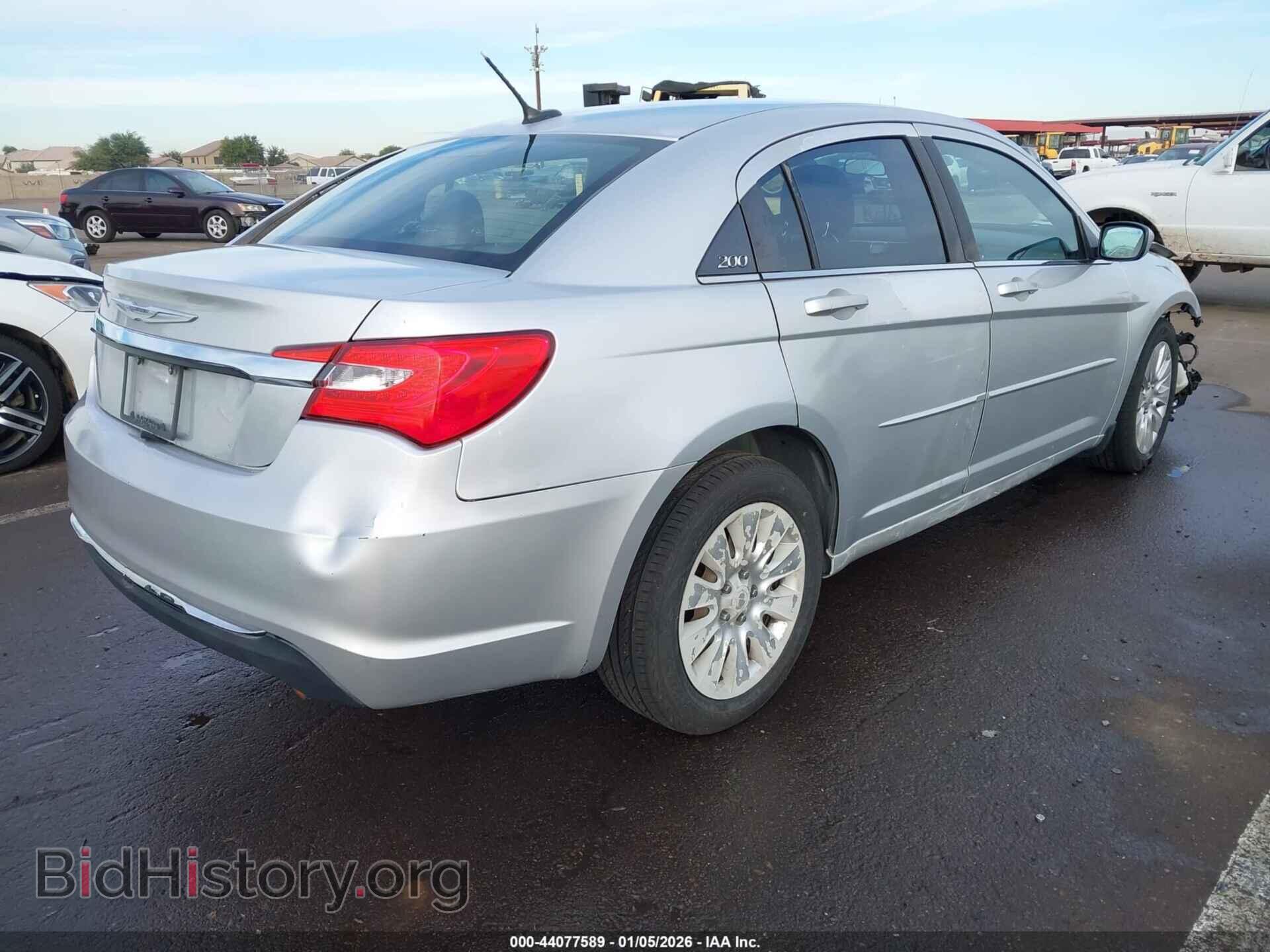 2012 CHRYSLER 200 - VIN: 1C3CCBAB1CN203037 - Фото 4