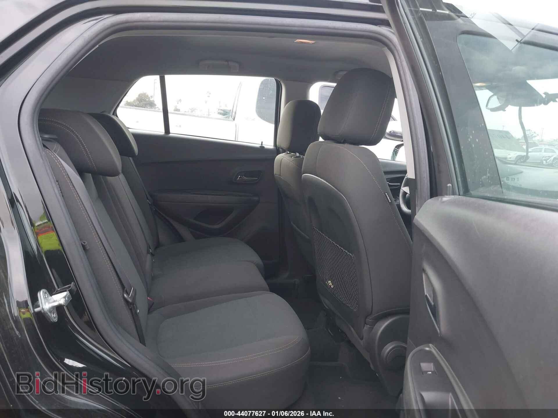 2021 CHEVROLET TRAX - VIN: KL7CJNSB4MB356397 - Фото 8