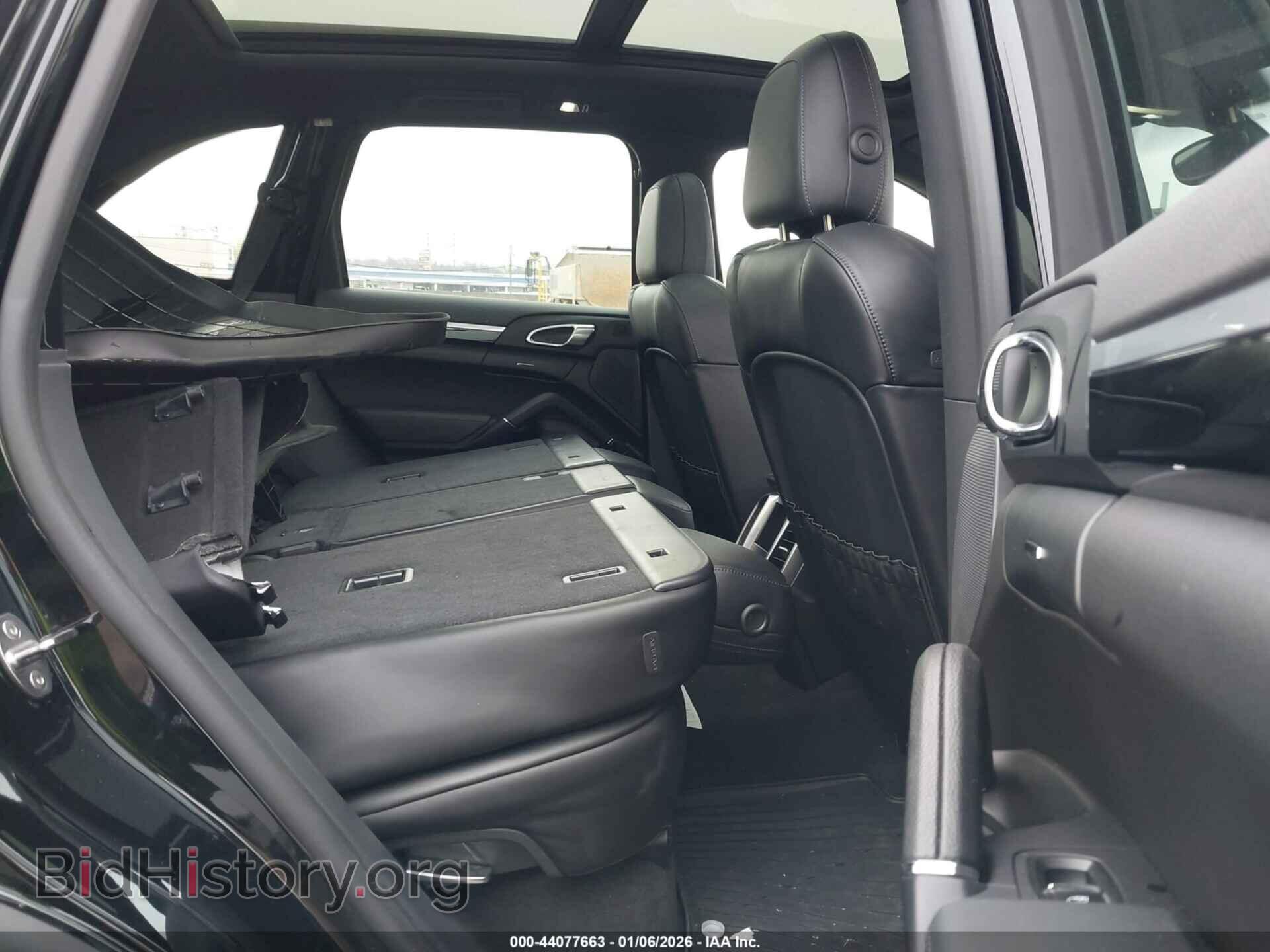 2018 PORSCHE CAYENNE E-HYBRID - VIN: WP1AE2A29JLA70340 - Фото 8