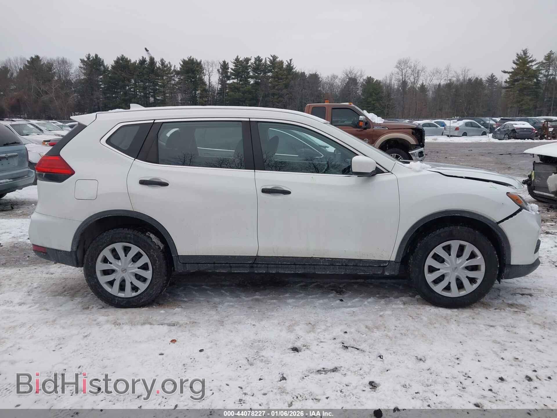2017 NISSAN ROGUE - VIN: KNMAT2MV5HP563223 - Фото 13