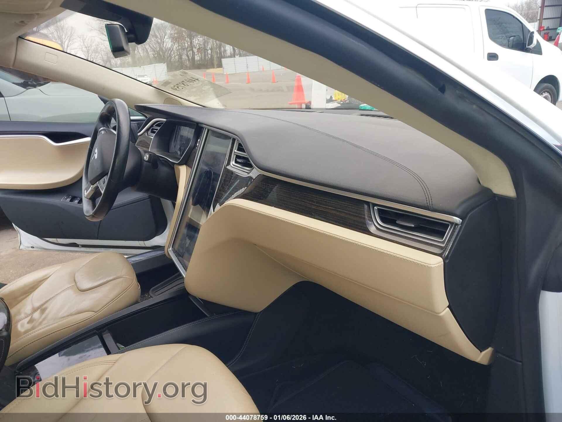 2015 TESLA MODEL S - VIN: 5YJSA1H13FFP74021 - Фото 5