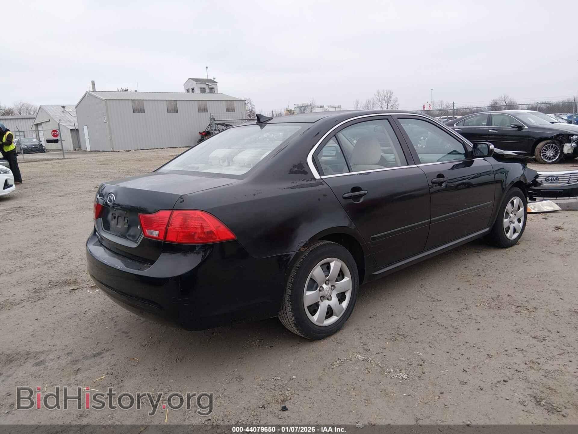 2010 KIA OPTIMA - VIN: KNAGG4A80A5378598 - Photo 4