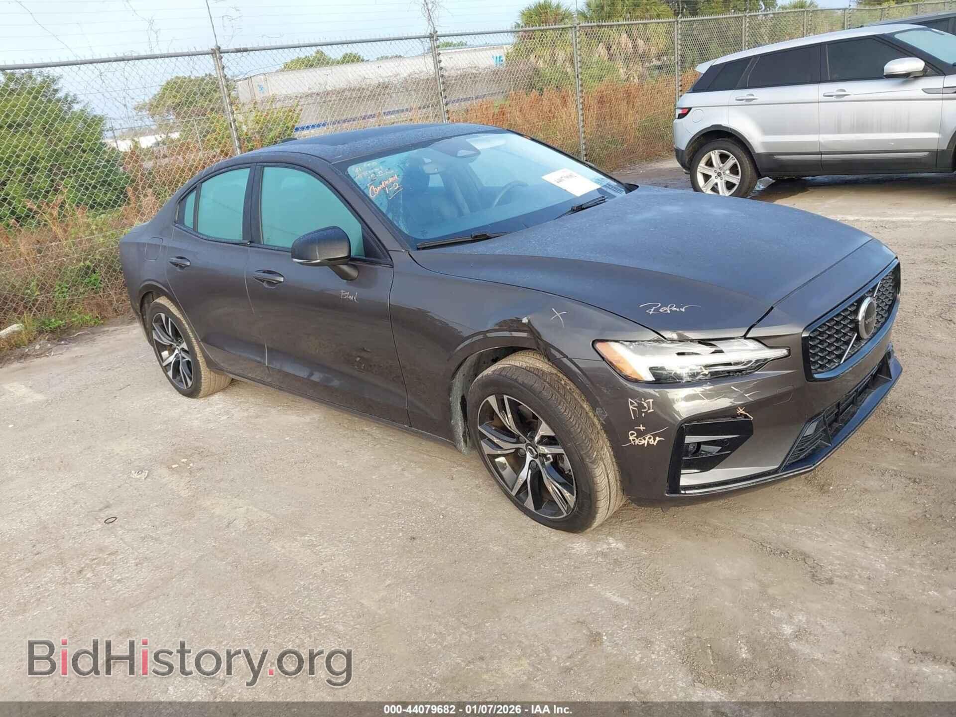 Photo 7JRL12FK2RG325172 - VOLVO S60 2024