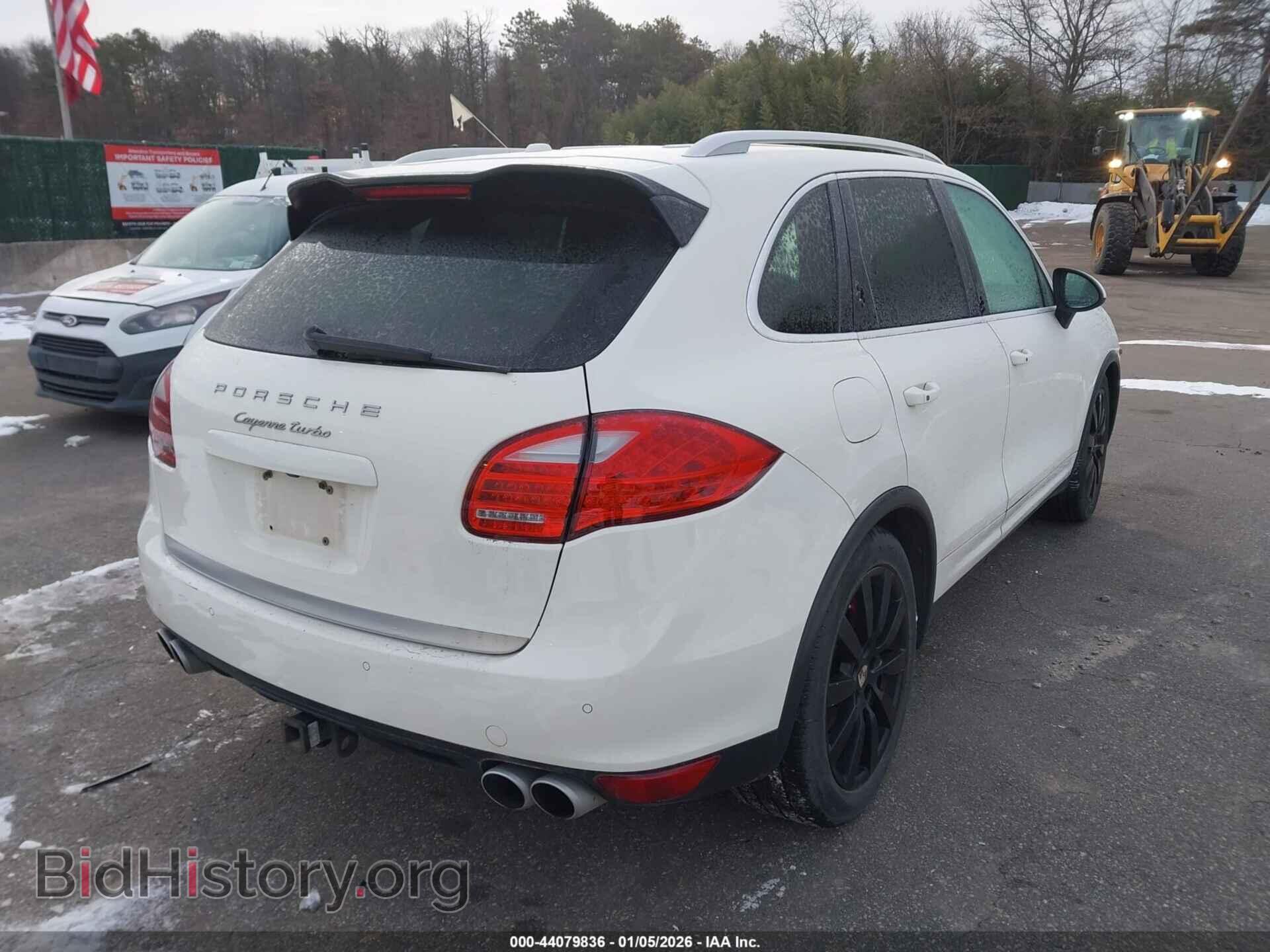 2011 PORSCHE CAYENNE - VIN: WP1AC2A28BLA83894 - Photo 4