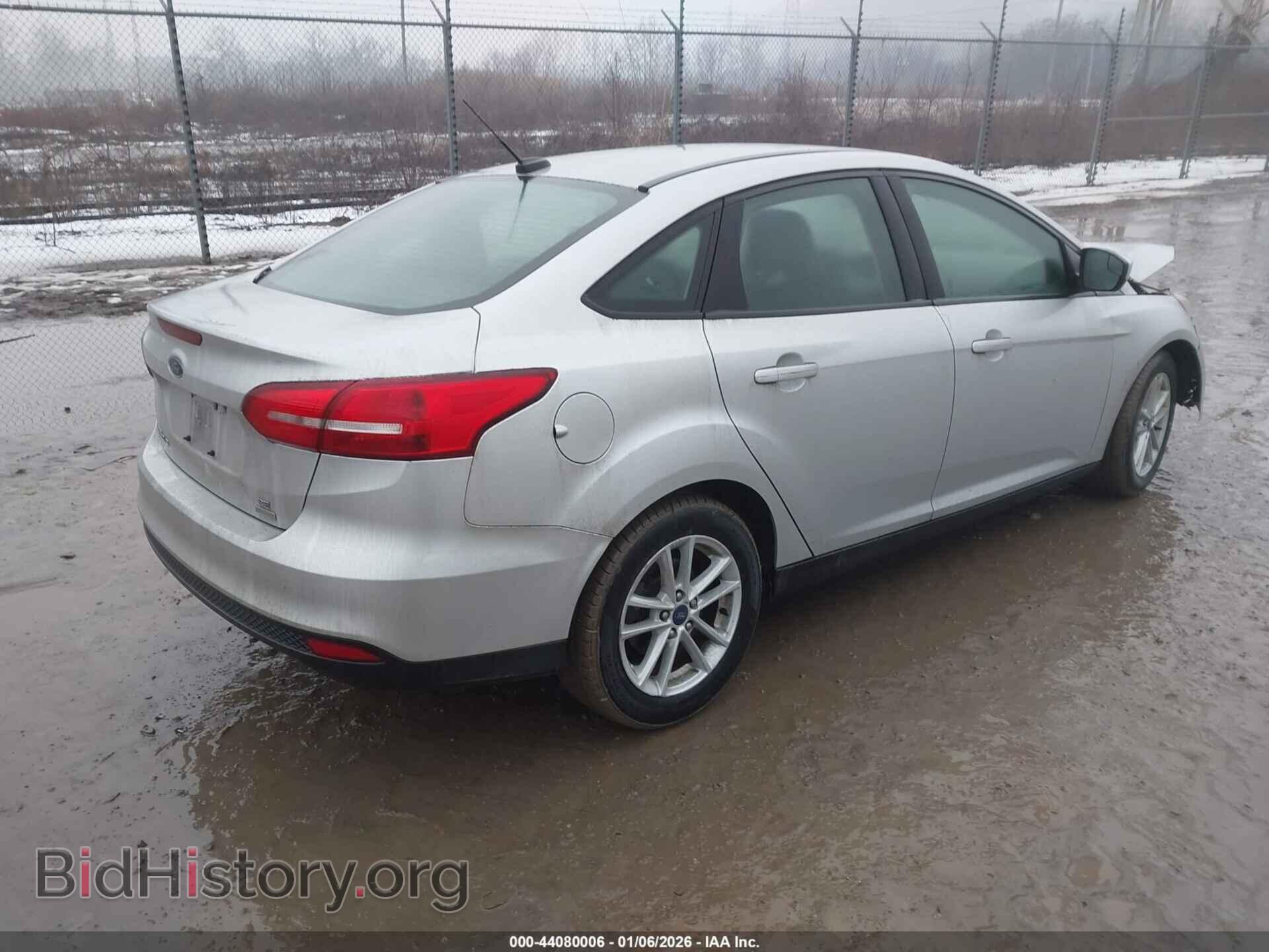 2018 FORD FOCUS - VIN: 1FADP3FE4JL215579 - Фото 4
