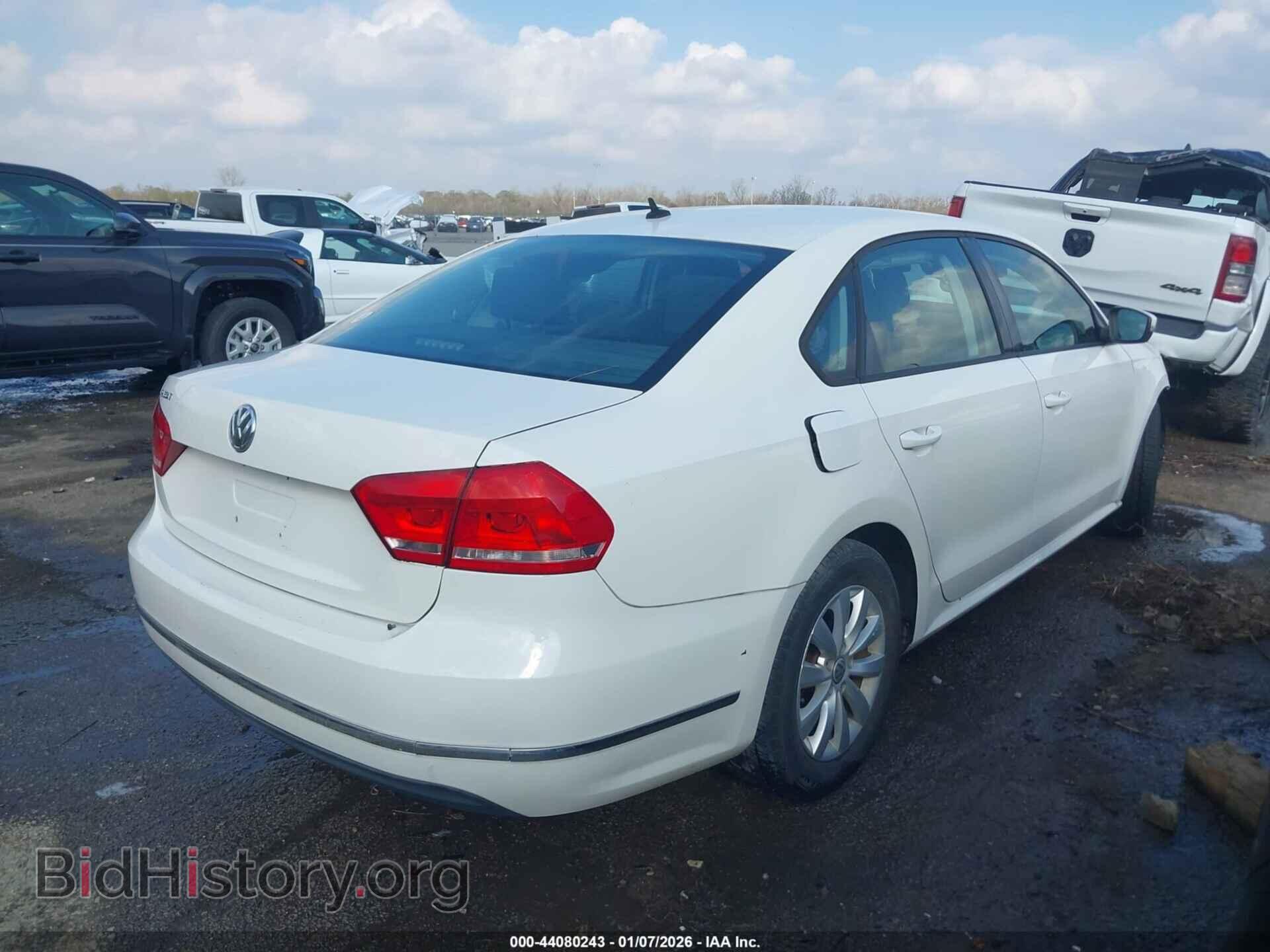 2013 VOLKSWAGEN PASSAT - VIN: 1VWAH7A30DC095157 - Фото 4