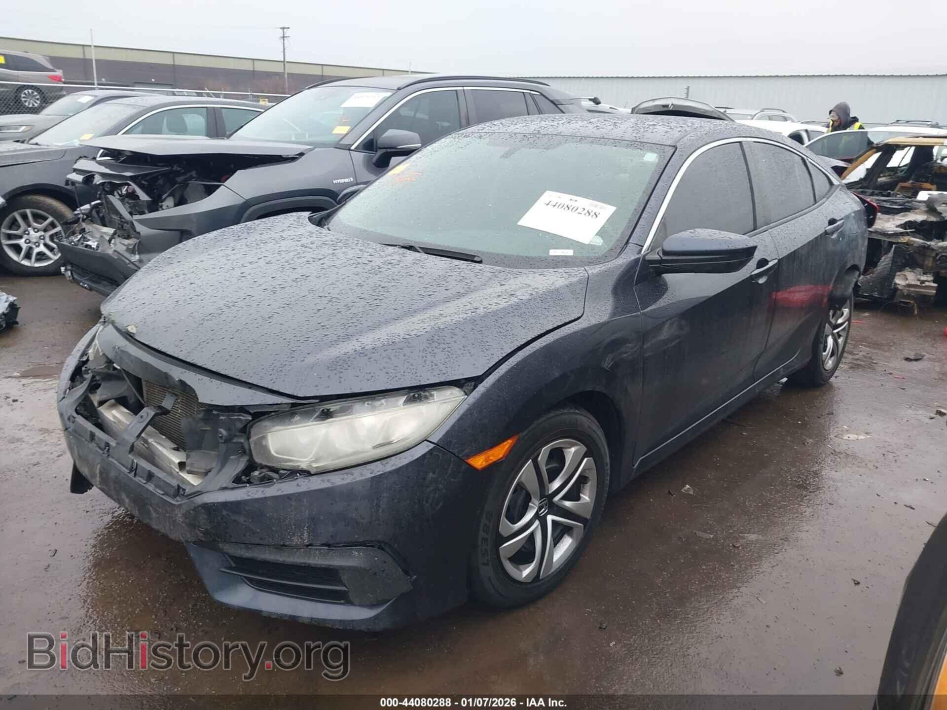 2018 HONDA CIVIC - VIN: 2HGFC2F53JH579502 - Фото 2