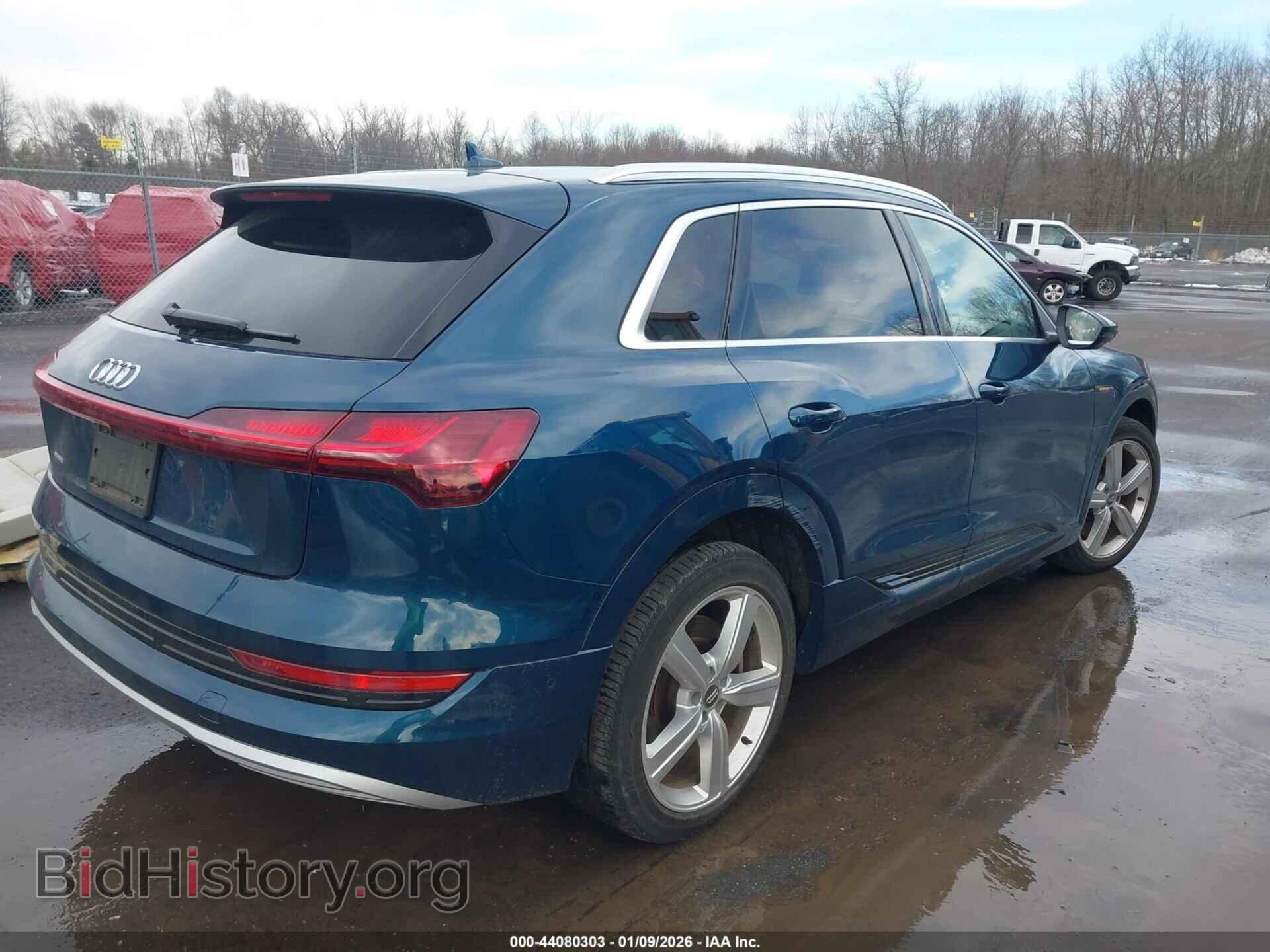 2019 AUDI E-TRON - VIN: WA1VAAGE4KB015709 - Photo 4