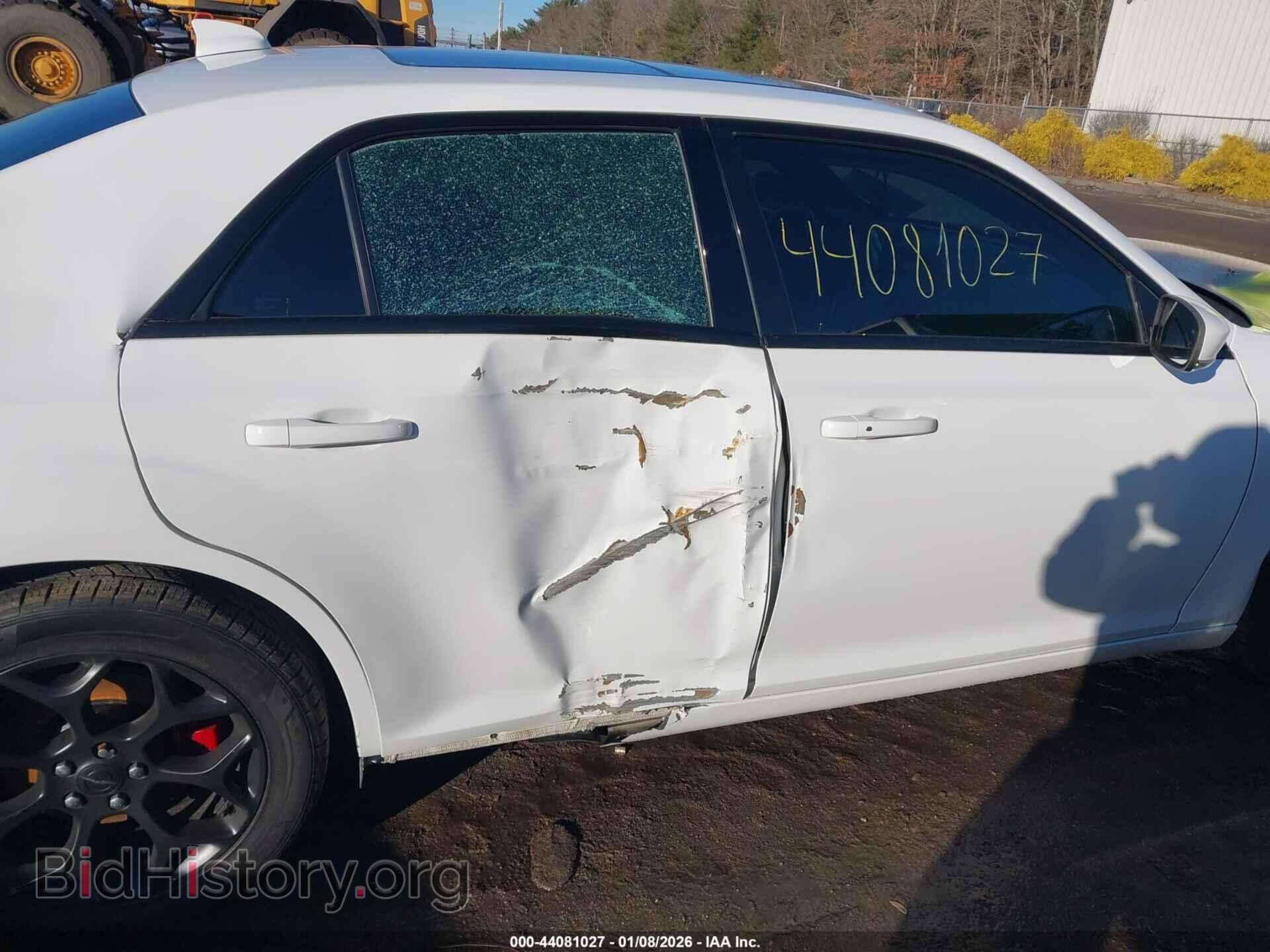 2017 CHRYSLER 300 - VIN: 2C3CCAGG7HH627092 - Фото 13