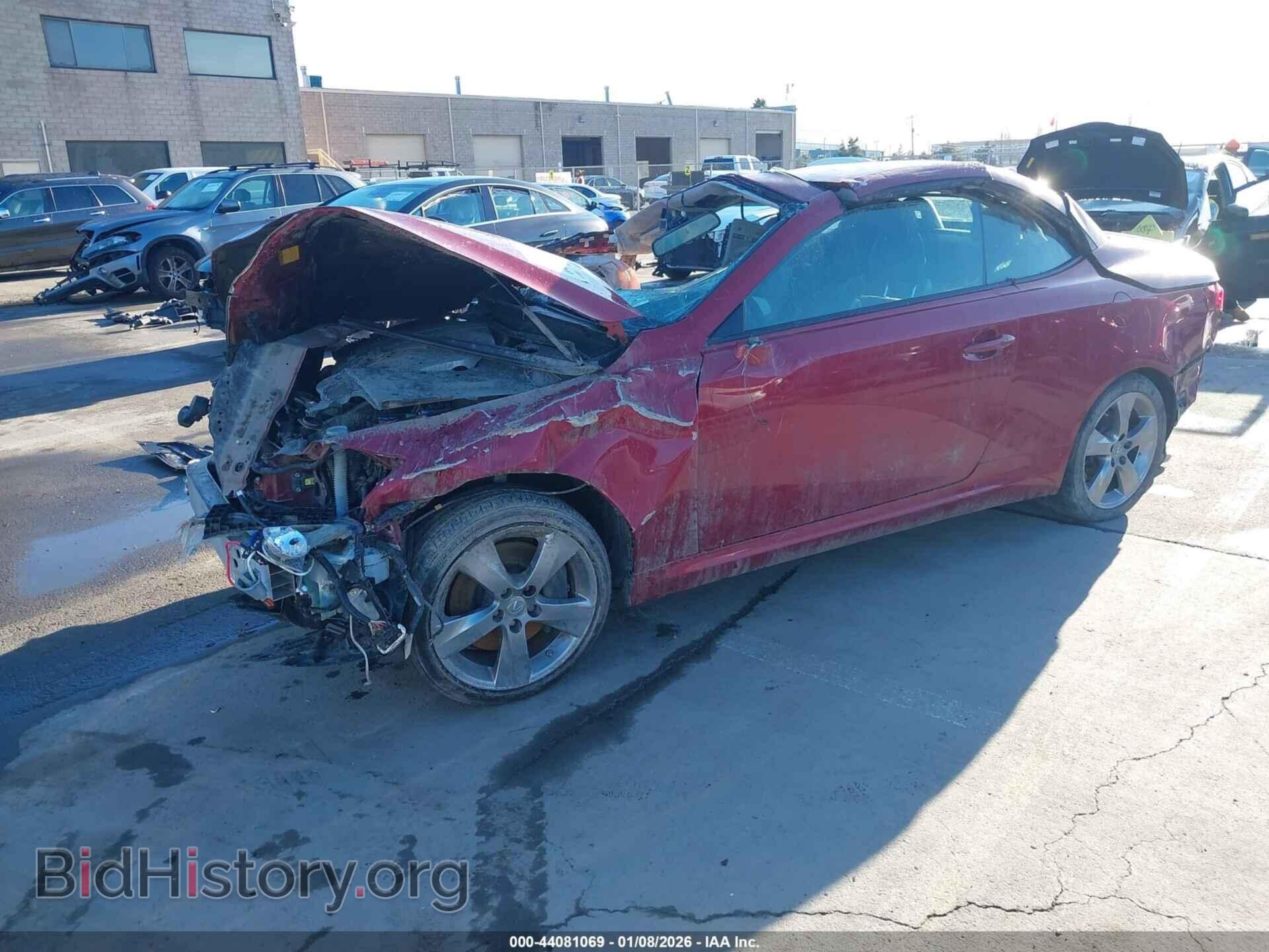 2010 LEXUS IS 350C - VIN: JTHFE2C20A2500944 - Фото 2