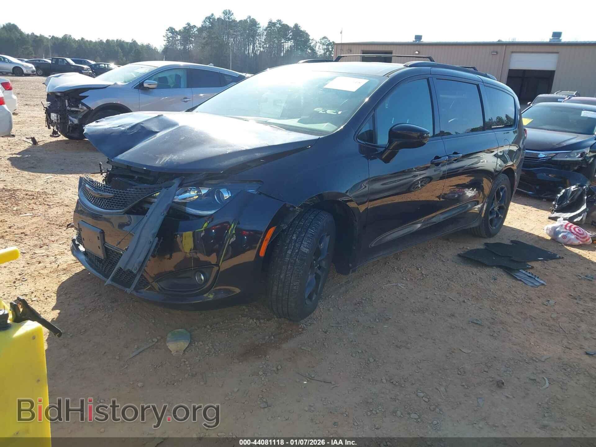 2018 CHRYSLER PACIFICA - VIN: 2C4RC1EG8JR188896 - Фото 2