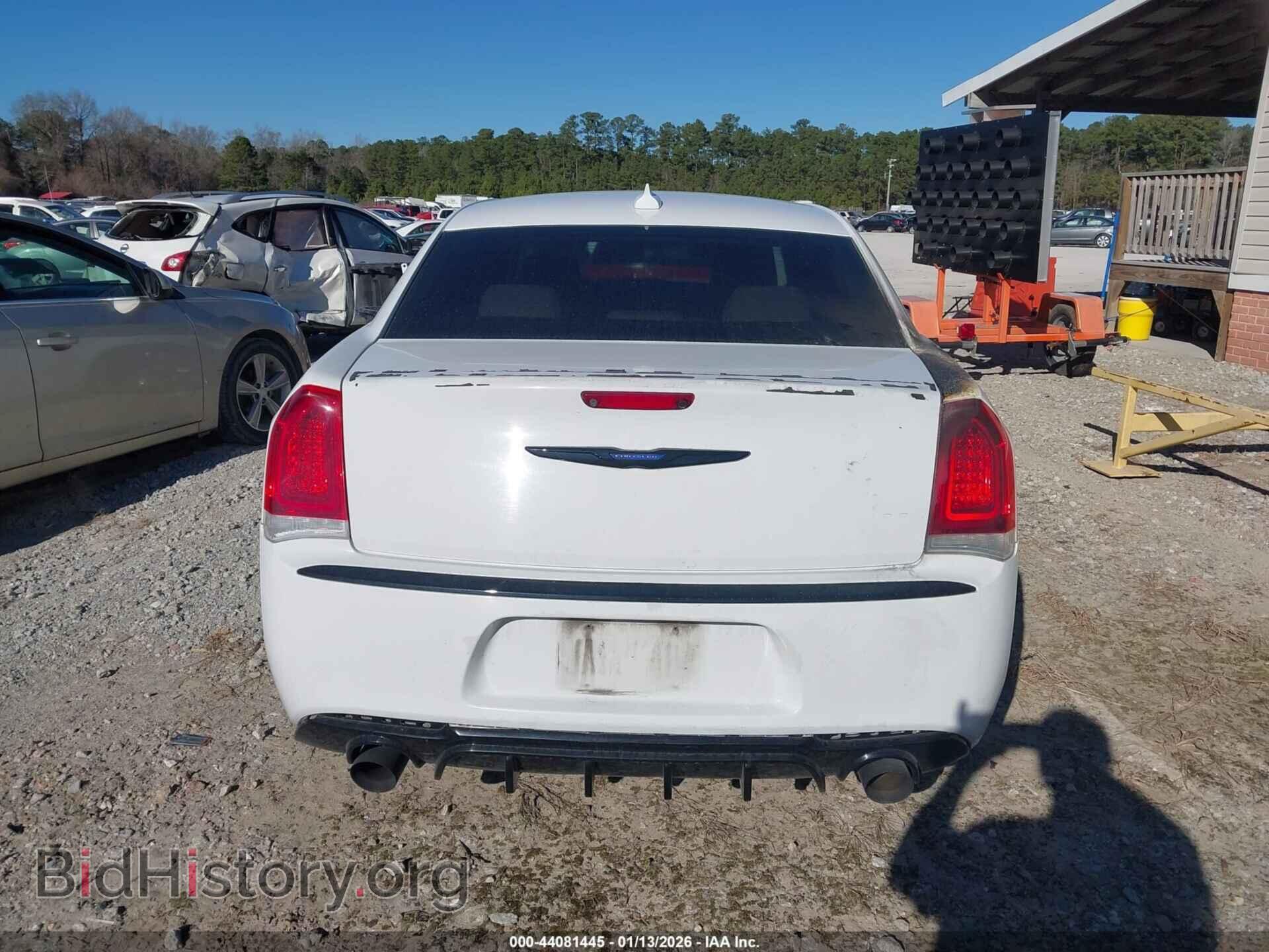 2019 CHRYSLER 300 - VIN: 2C3CCAEG8KH698120 - Фото 16