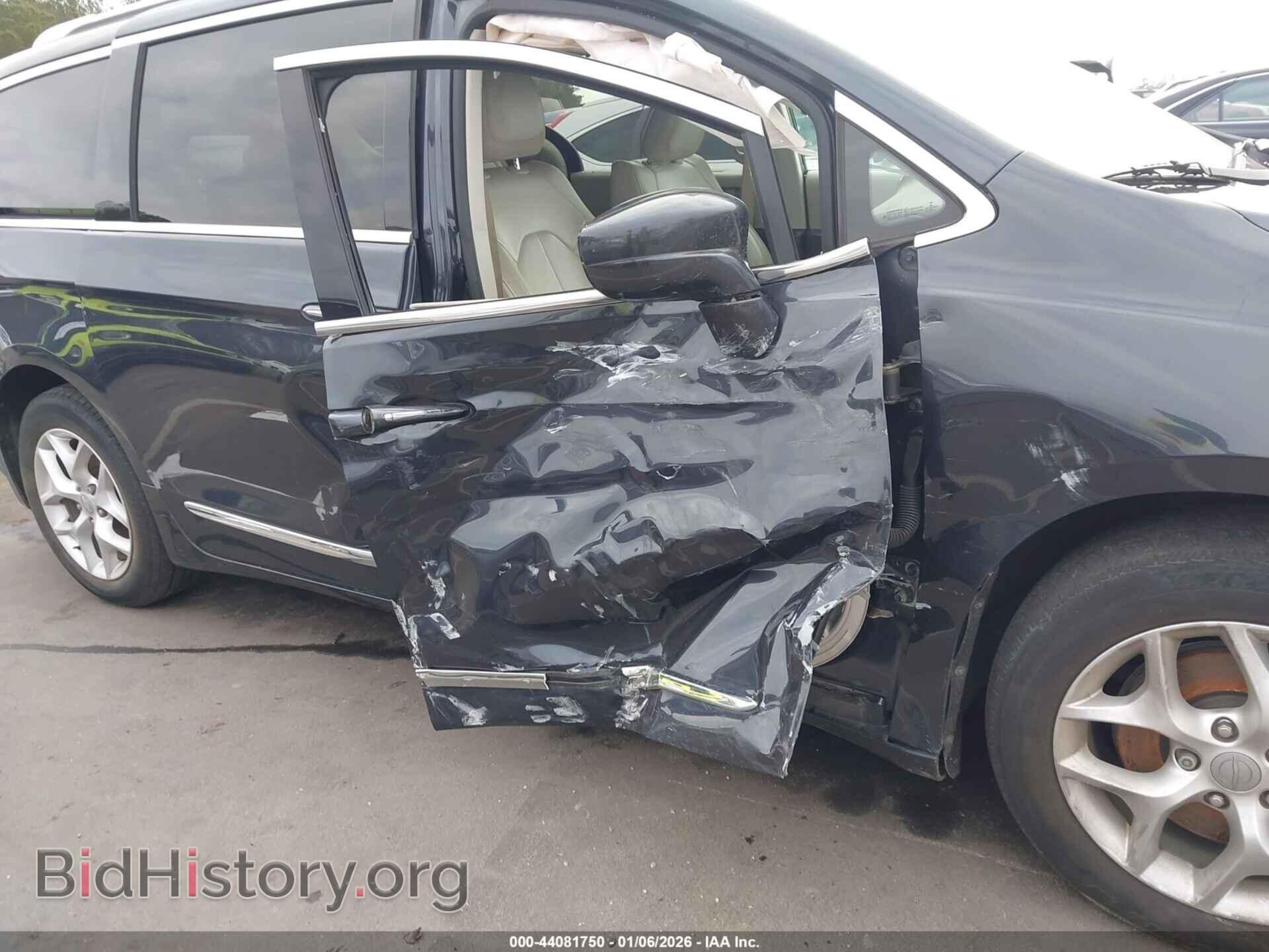 2020 CHRYSLER PACIFICA - VIN: 2C4RC1BGXLR121305 - Фото 6