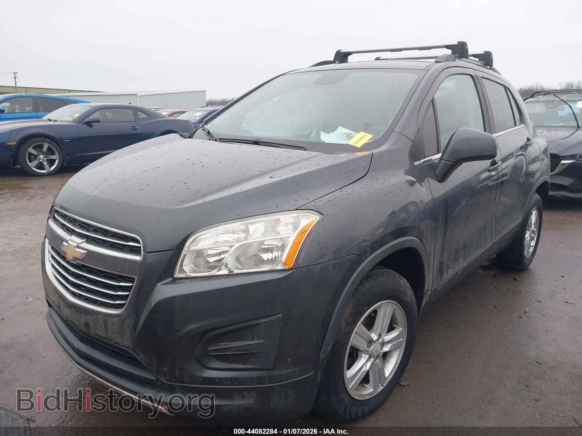 2016 CHEVROLET TRAX - VIN: 3GNCJPSB6GL270694 - Фото 2