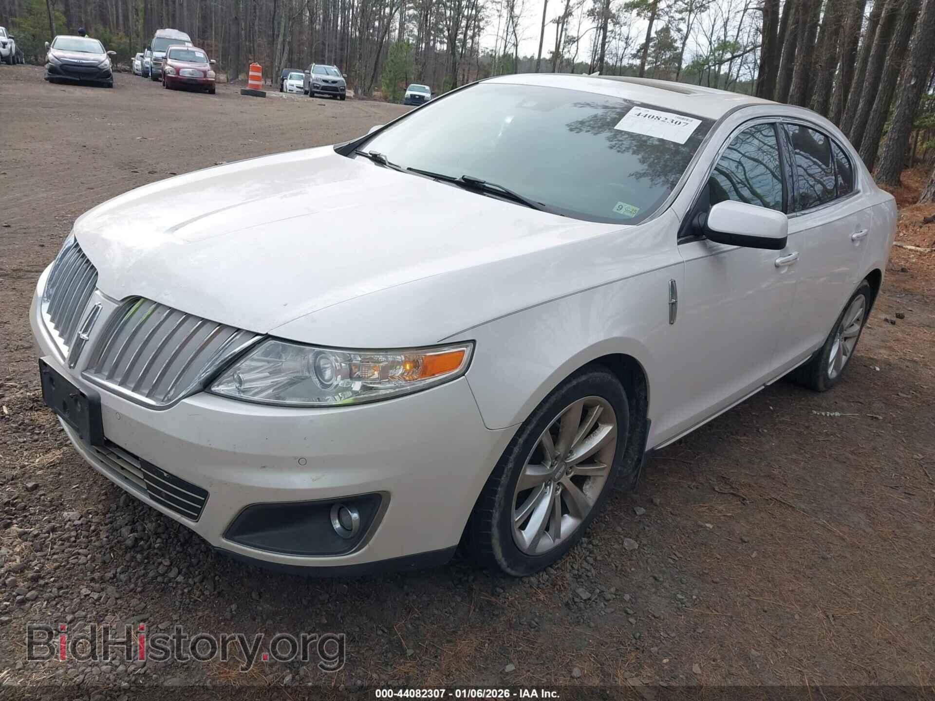 2011 LINCOLN MKS - VIN: 1LNHL9DR0BG603351 - Фото 2