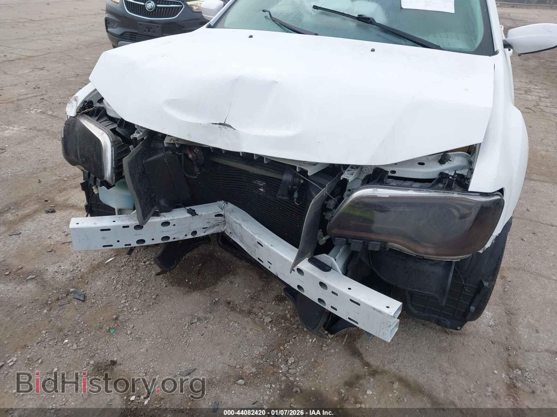 2018 CHRYSLER 300 - VIN: 2C3CCAAG7JH254974 - Фото 6