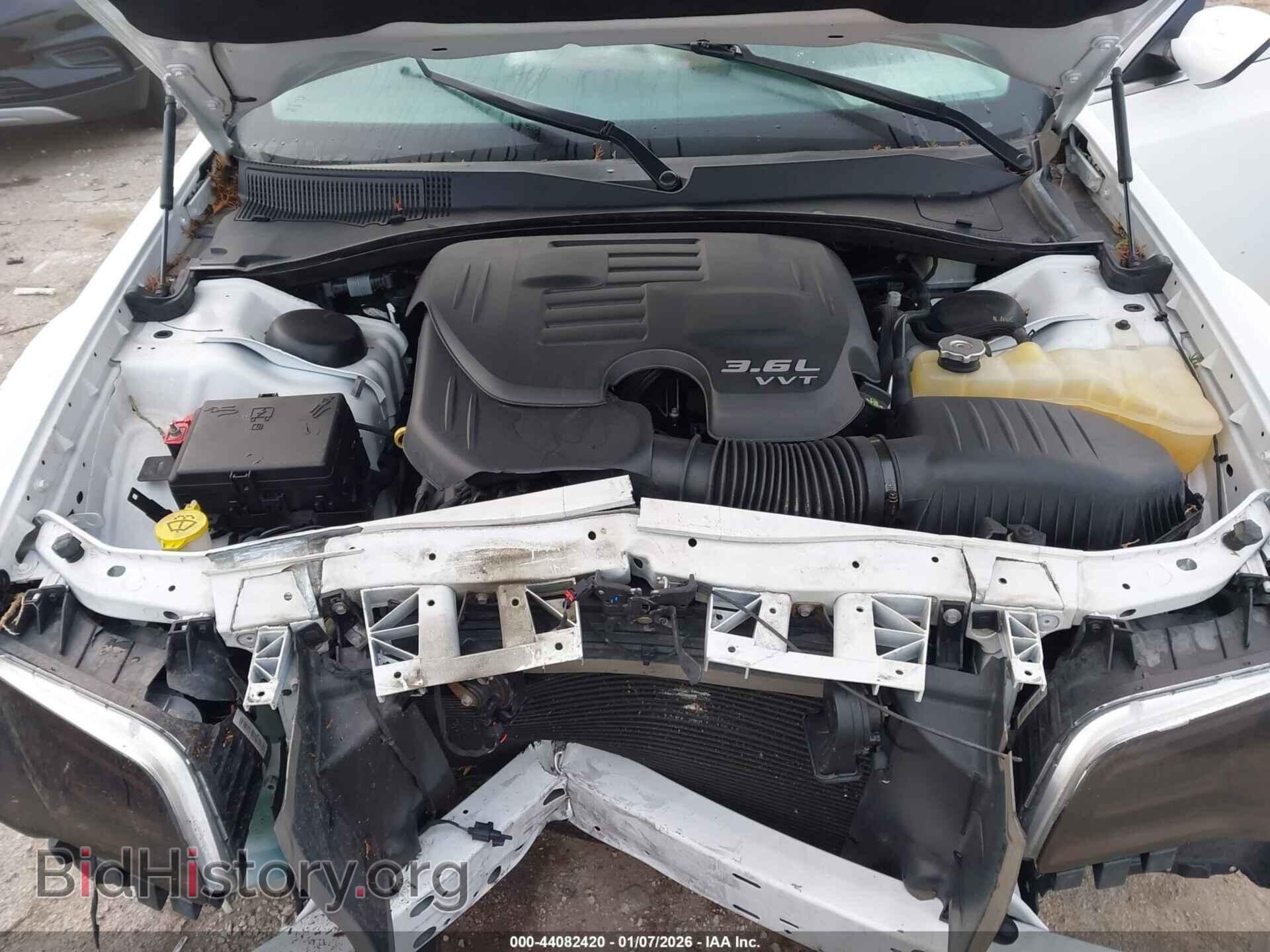 2018 CHRYSLER 300 - VIN: 2C3CCAAG7JH254974 - Фото 10