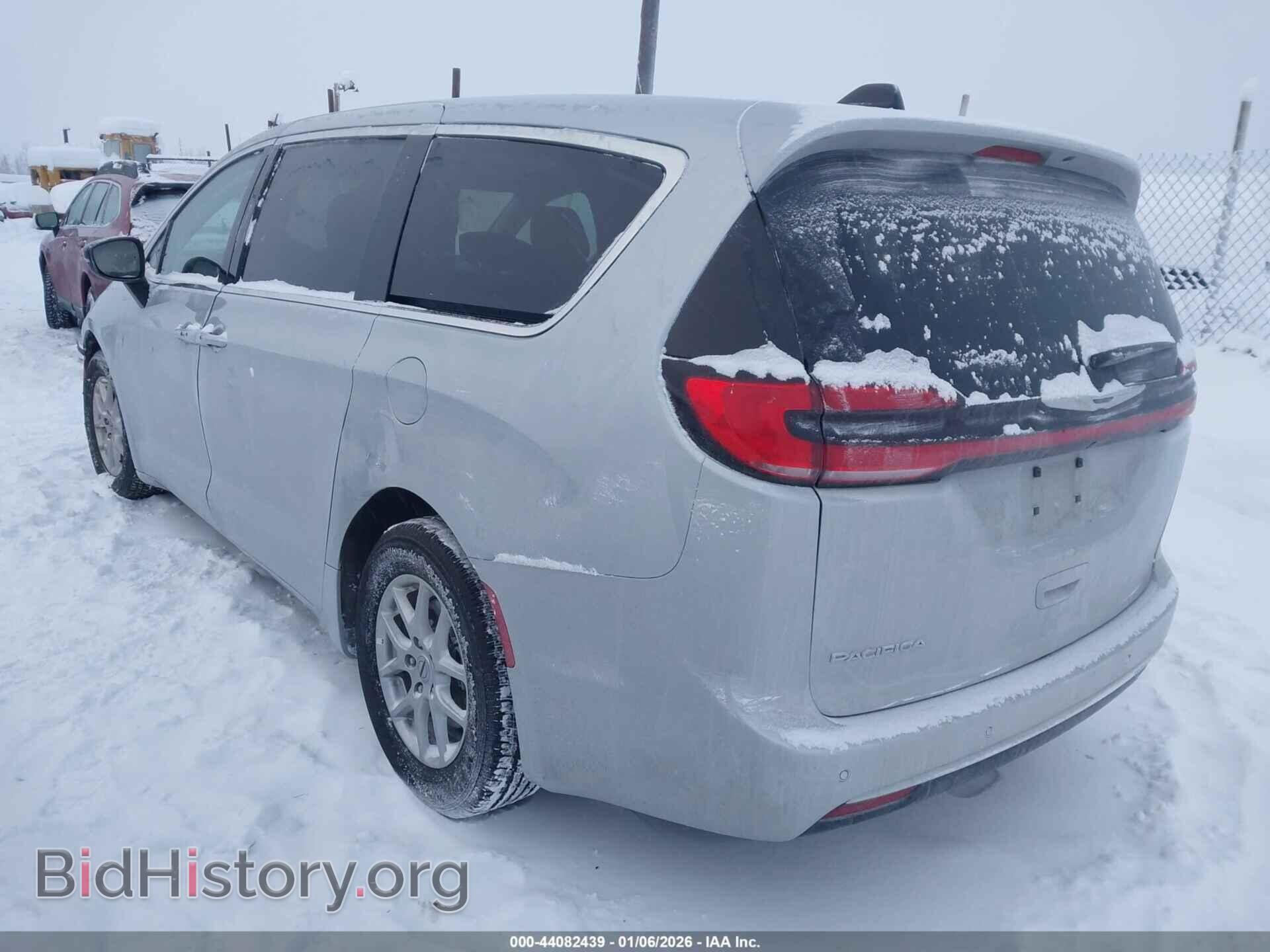 2024 CHRYSLER PACIFICA - VIN: 2C4RC1BG2RR159300 - Фото 3