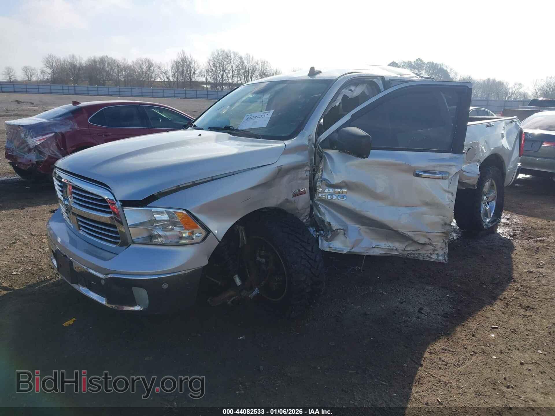 2017 RAM 1500 - VIN: 3C6RR7LT7HG508508 - Фото 2