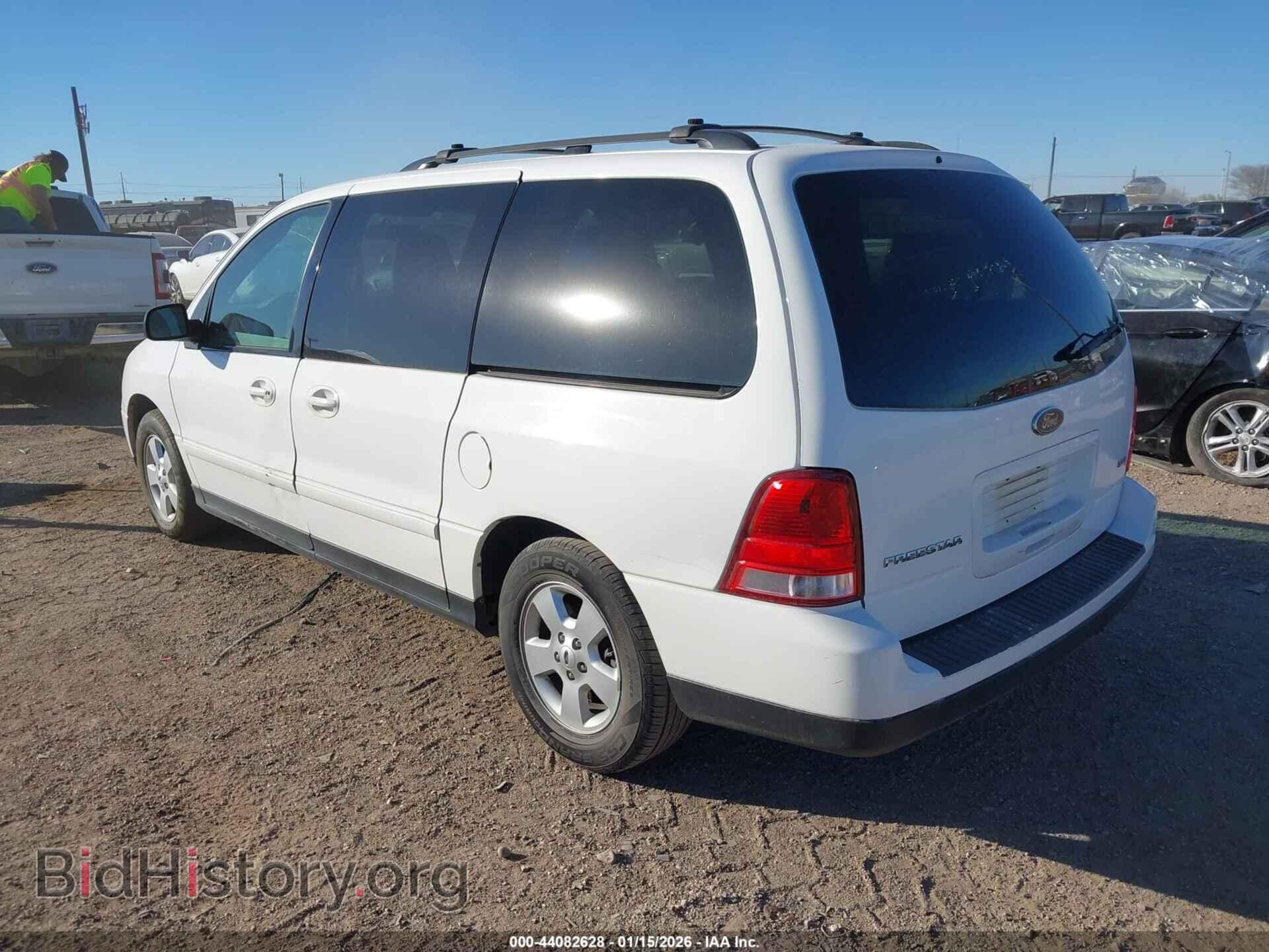 2005 FORD FREESTAR - VIN: 2FMZA57645BA67083 - Фото 3