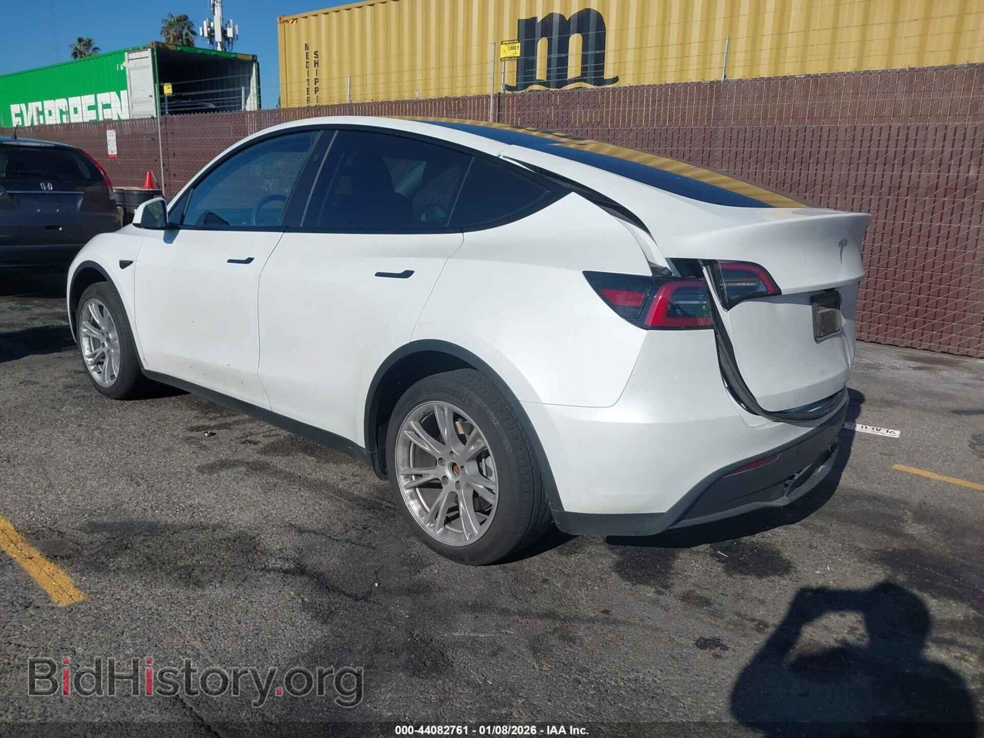 2024 TESLA MODEL Y - VIN: 7SAYGDED0RF003127 - Фото 3