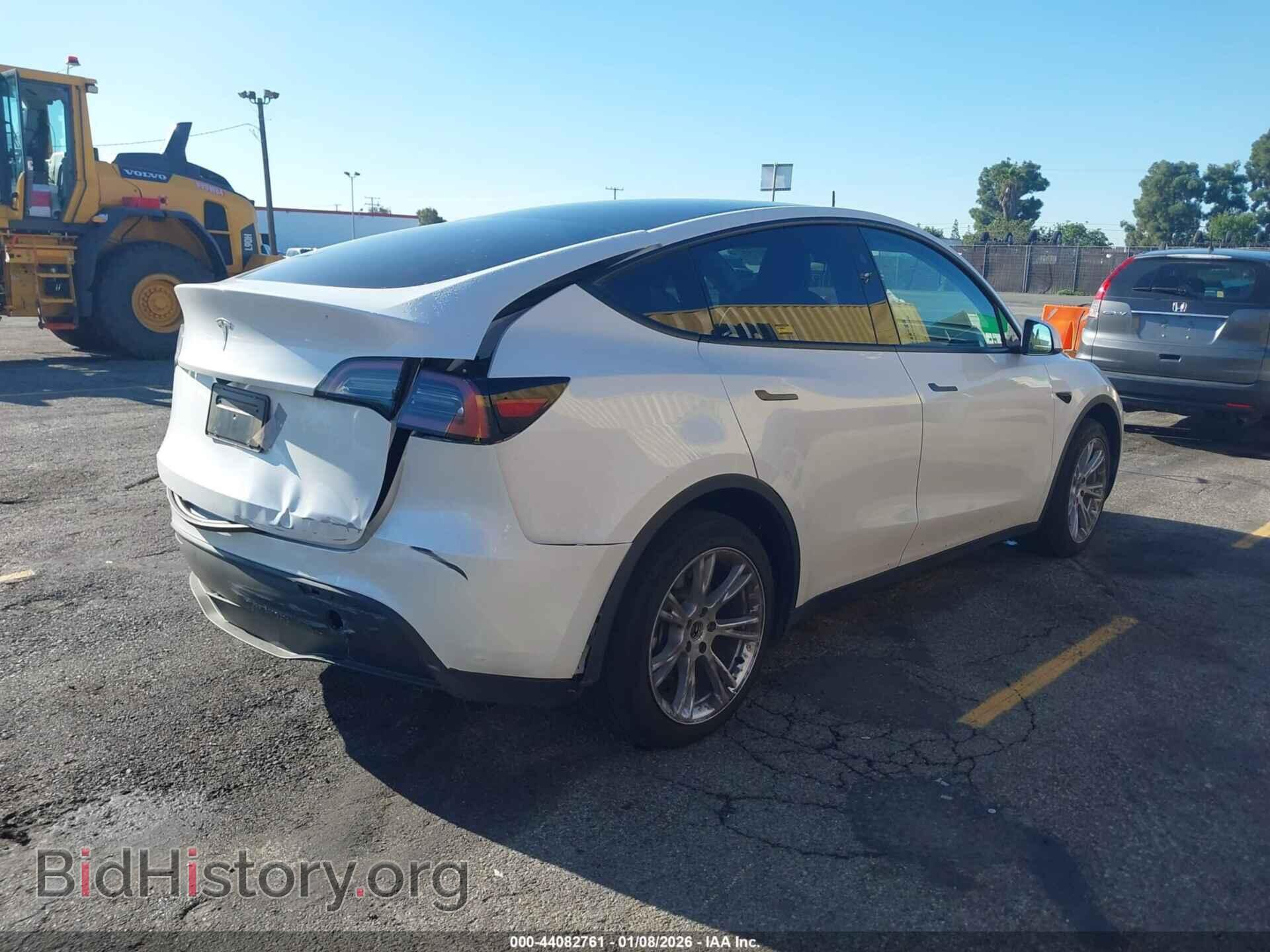 2024 TESLA MODEL Y - VIN: 7SAYGDED0RF003127 - Фото 4