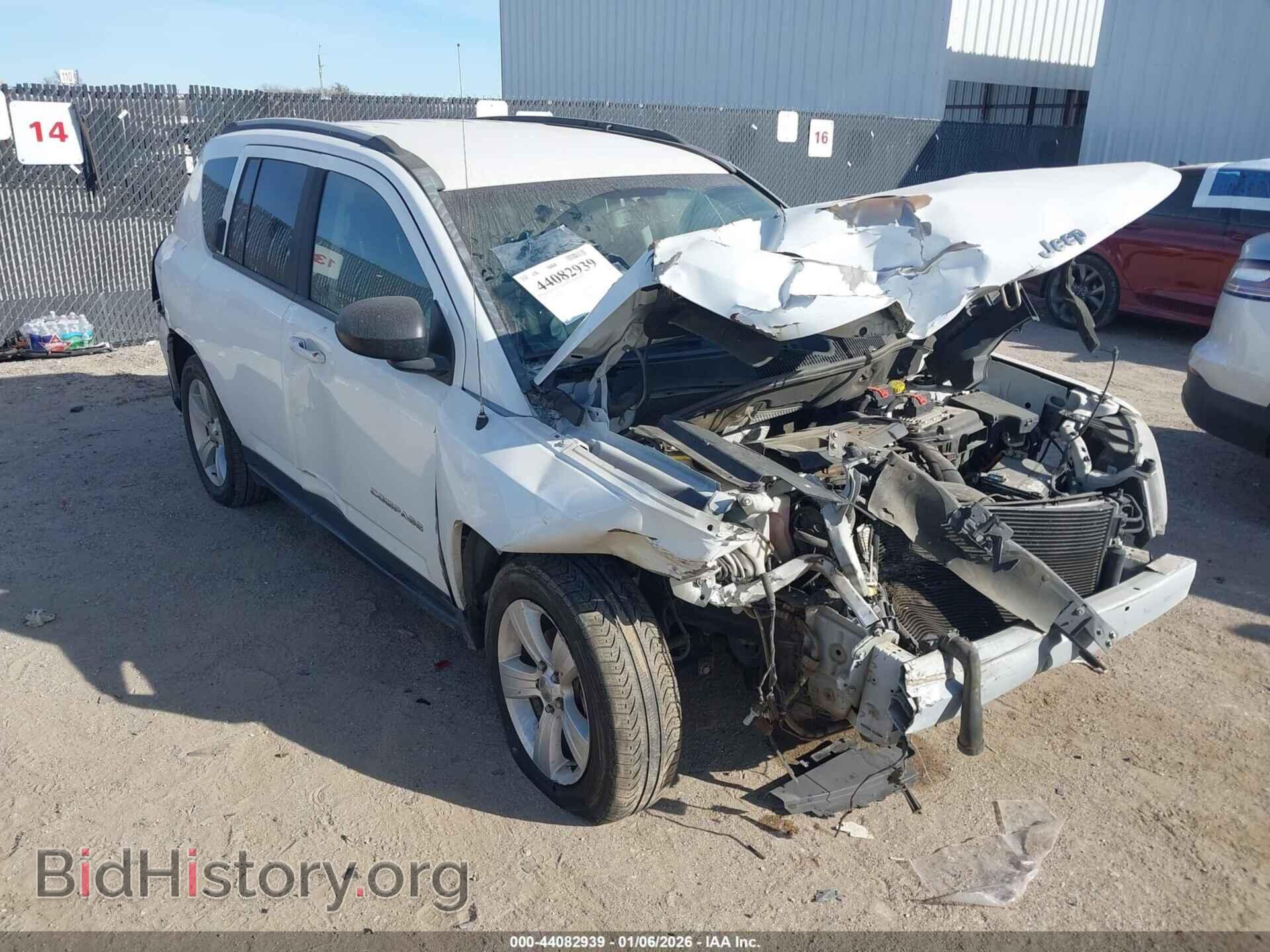 Photo 1C4NJCBB0GD604556 - JEEP COMPASS 2016