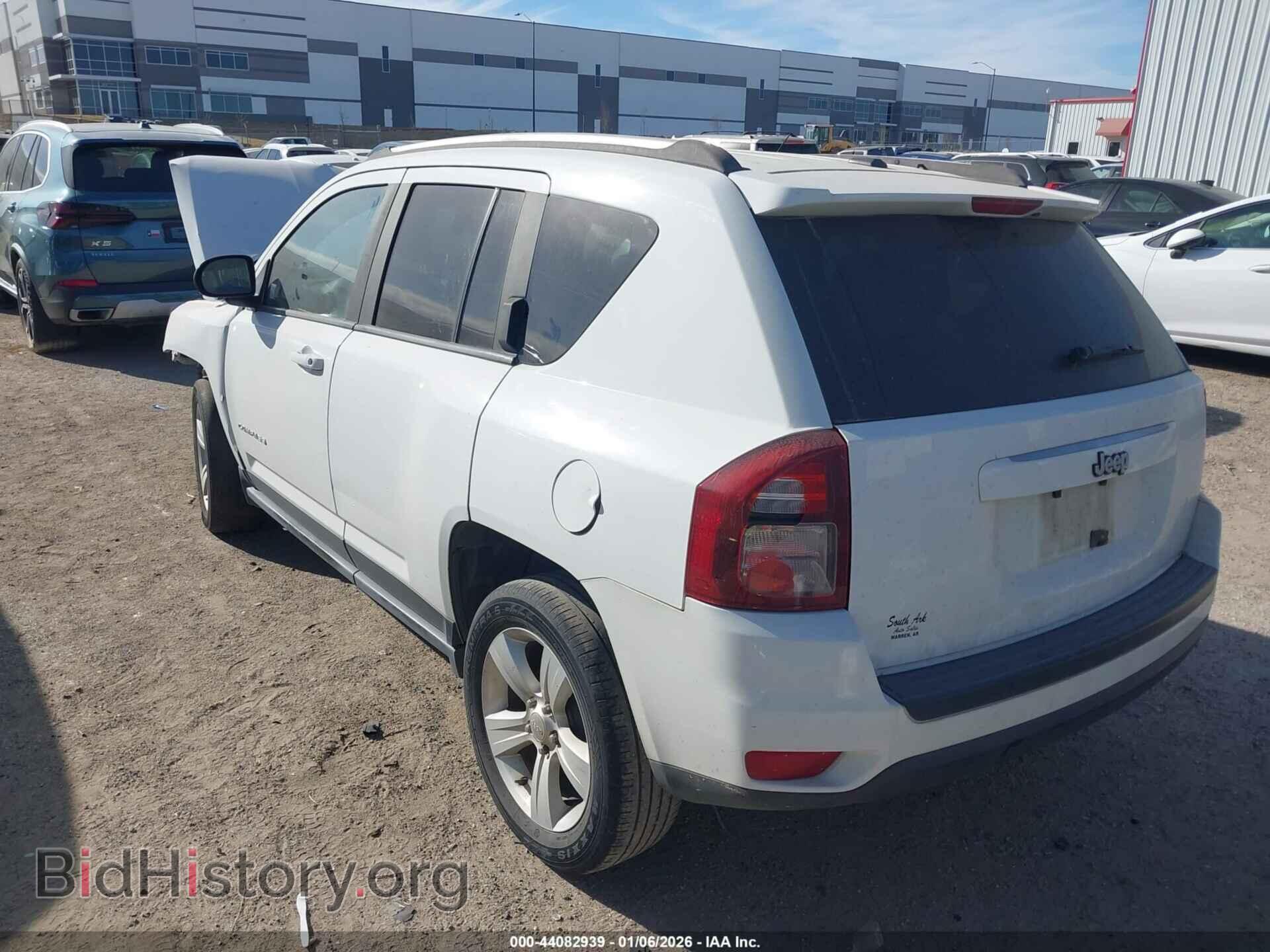 2016 JEEP COMPASS - VIN: 1C4NJCBB0GD604556 - Фото 3