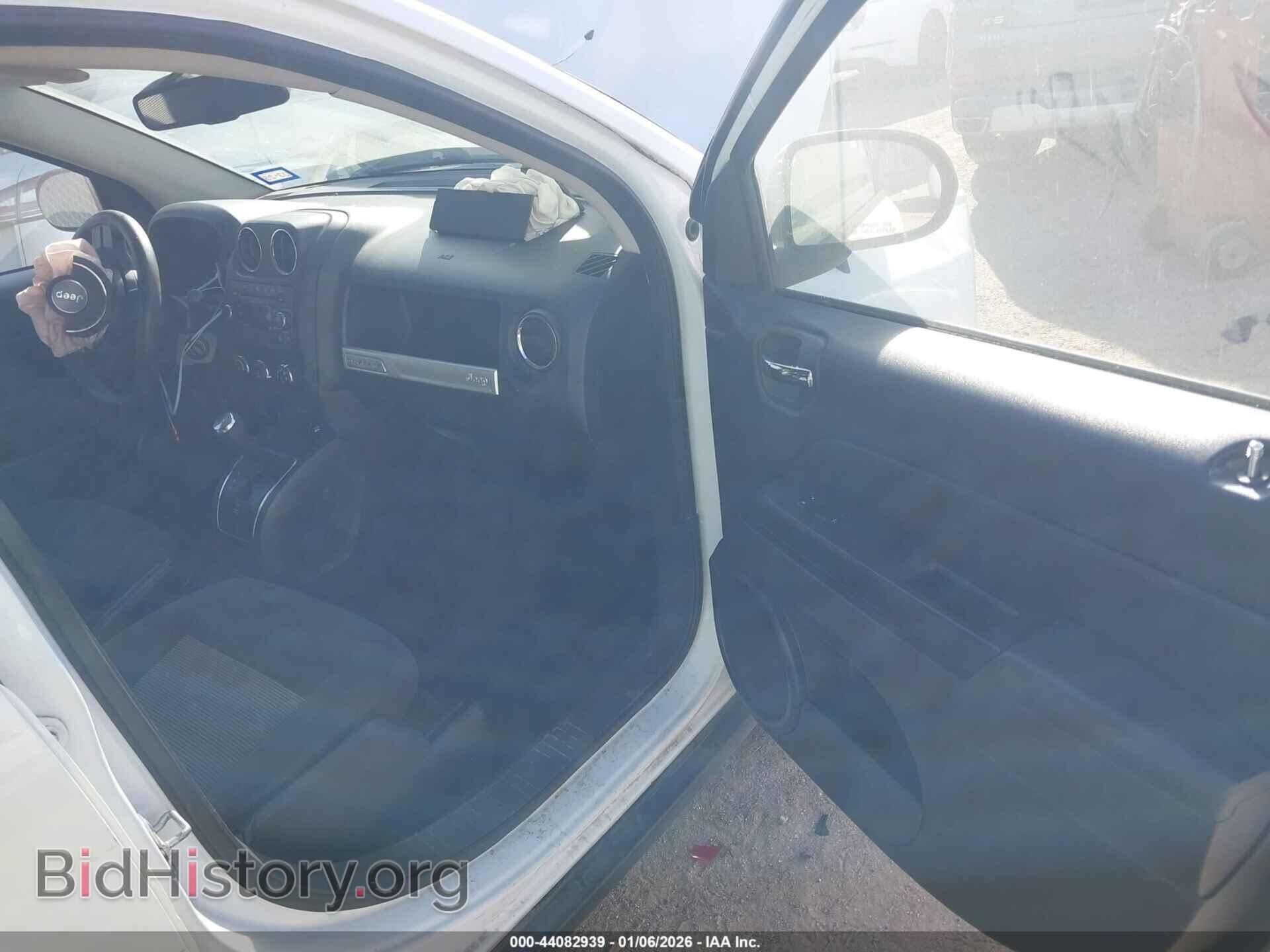 2016 JEEP COMPASS - VIN: 1C4NJCBB0GD604556 - Фото 5