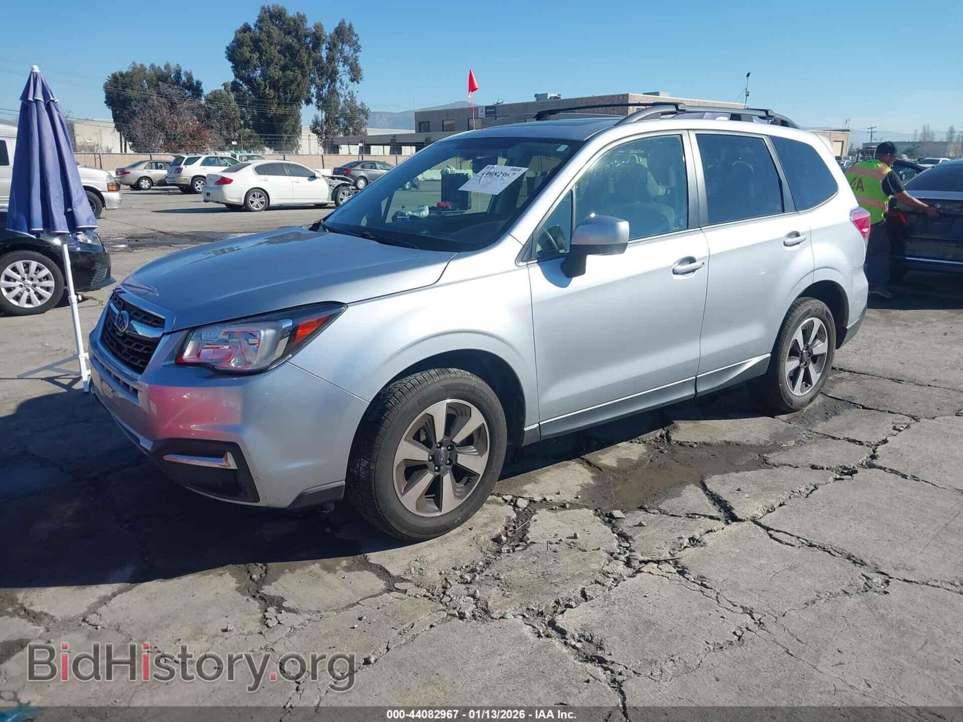 2017 SUBARU FORESTER - VIN: JF2SJAGC0HH431321 - Фото 2