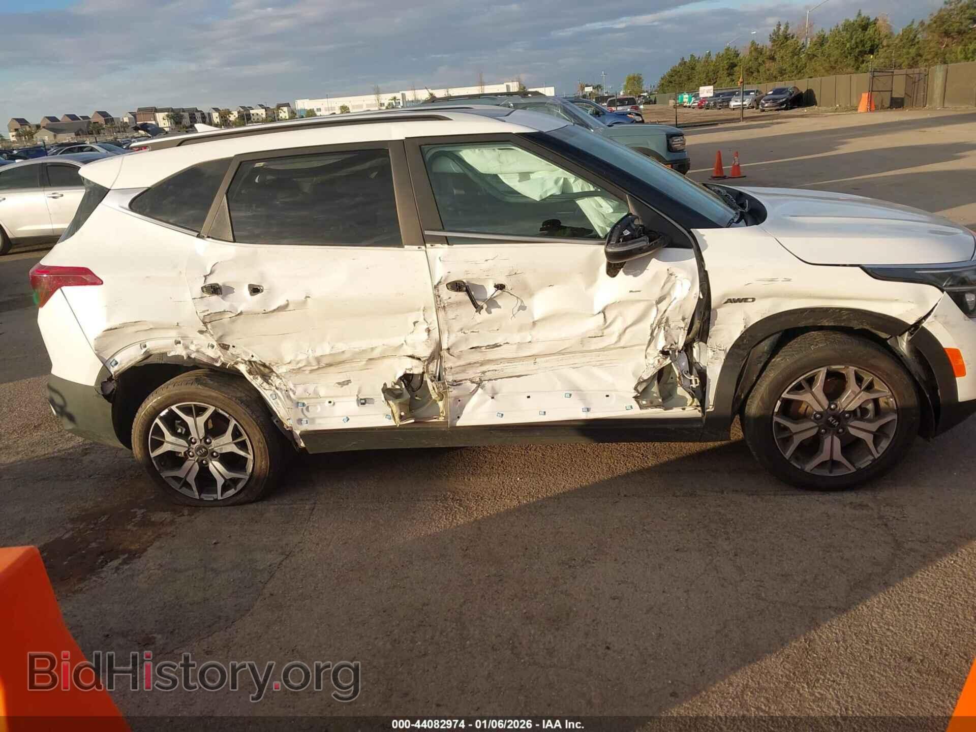 2021 KIA SELTOS - VIN: KNDERCAA2M7191101 - Фото 6