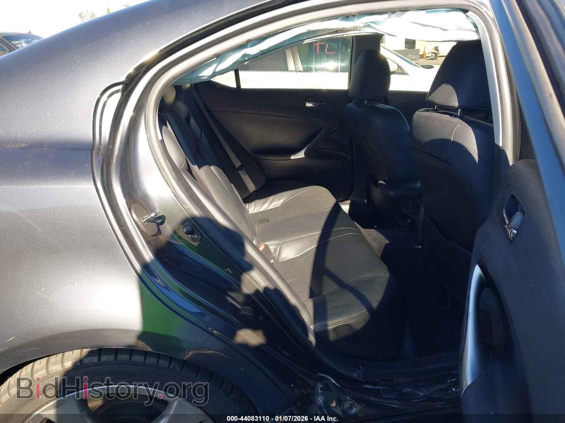 2007 LEXUS IS 350 - VIN: JTHBE262272007222 - Photo 8
