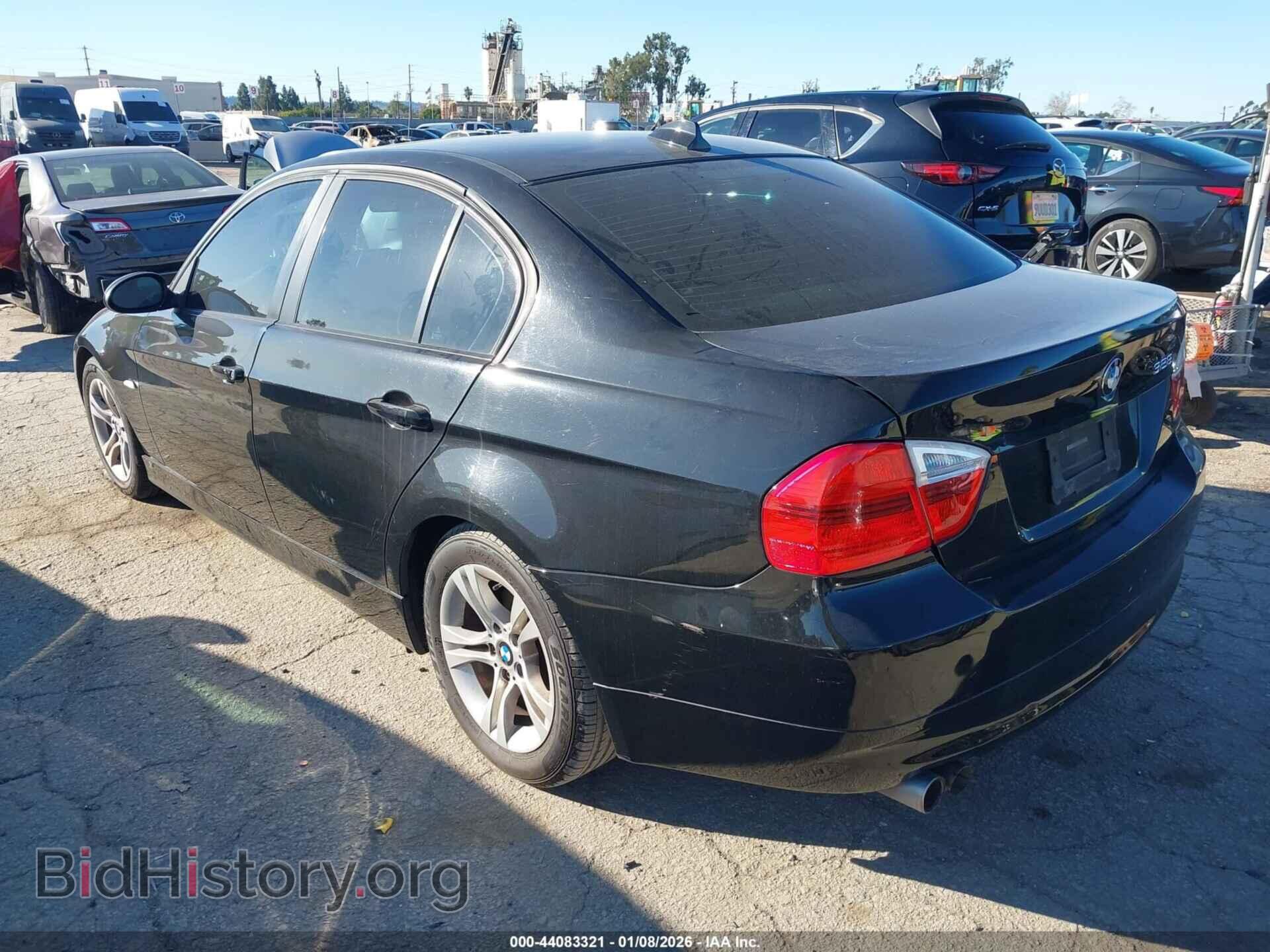 2008 BMW 328I - VIN: WBAVA33568P142686 - Фото 3