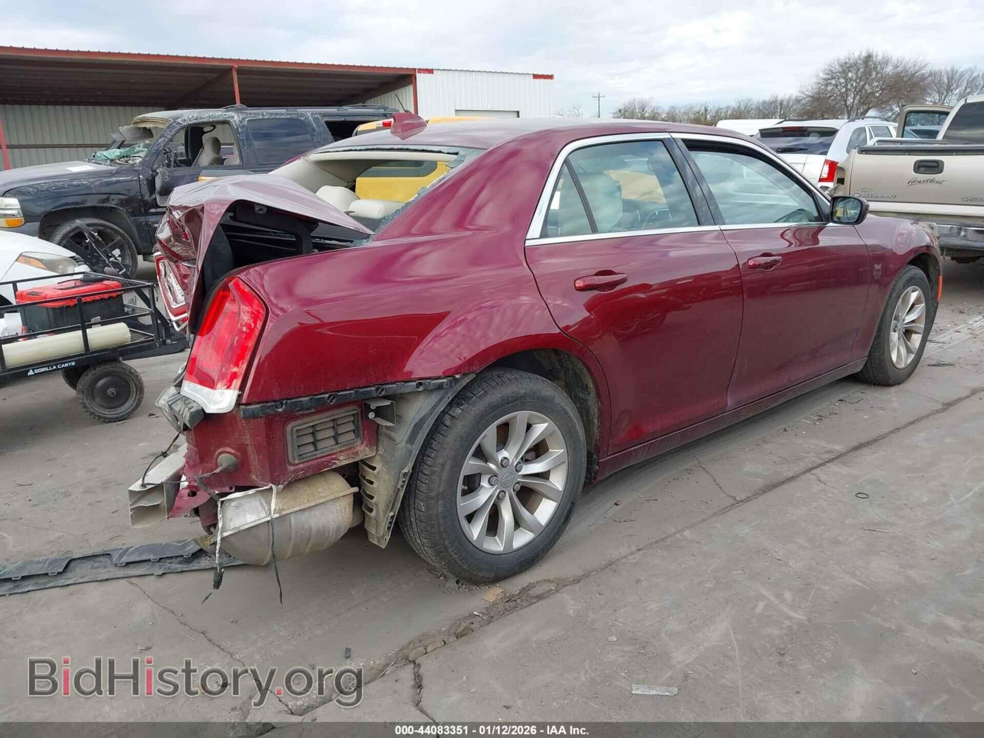 2023 CHRYSLER 300 - VIN: 2C3CCAAG4PH580918 - Фото 4