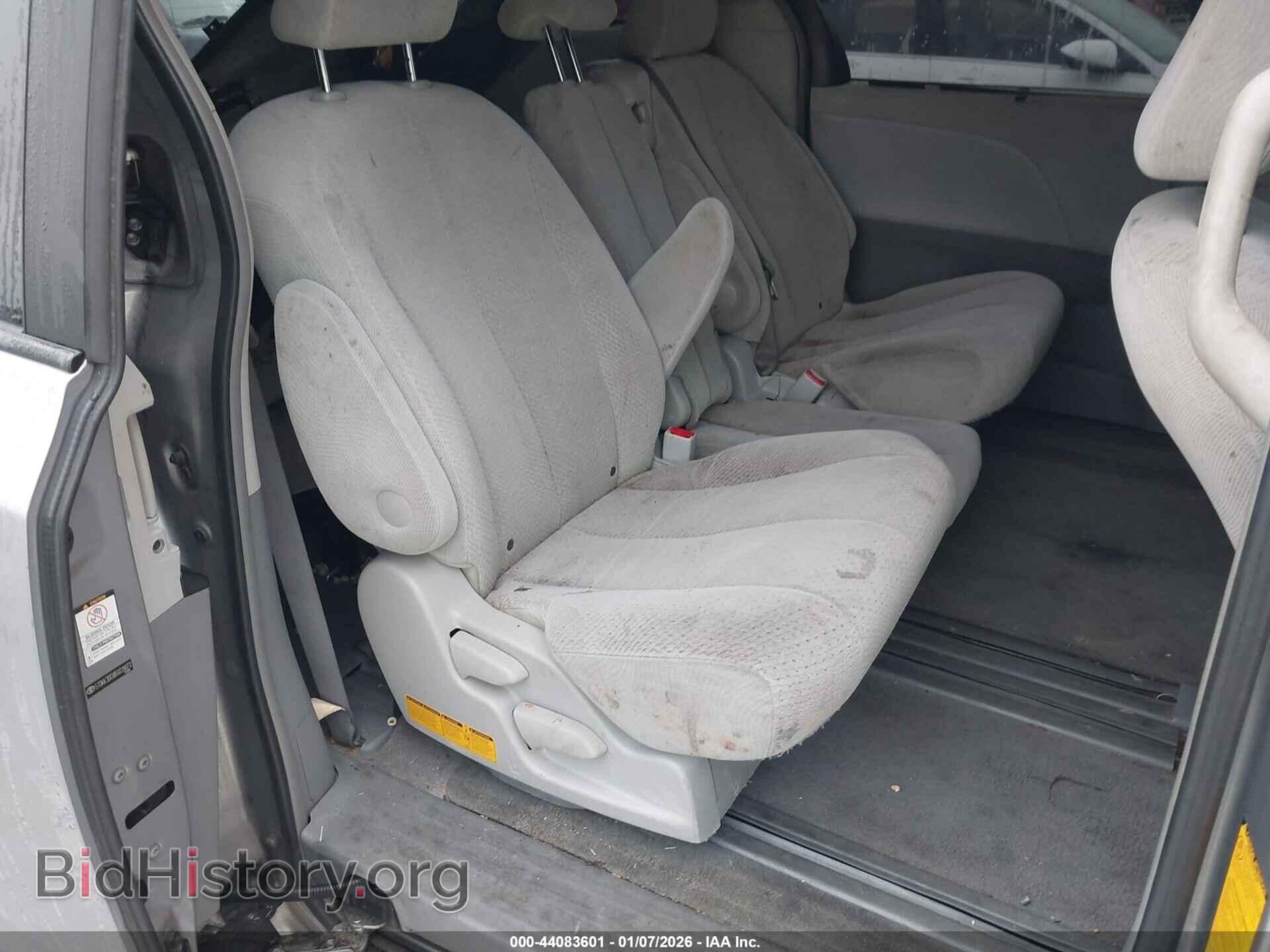 2011 TOYOTA SIENNA - VIN: 5TDKK3DC8BS039072 - Фото 8