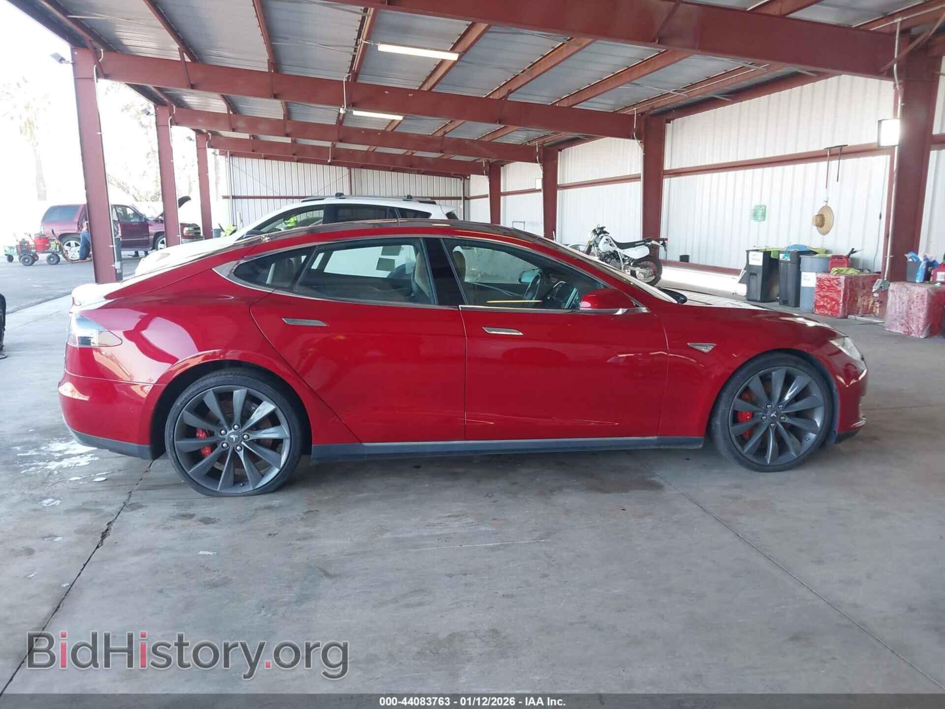 2015 TESLA MODEL S - VIN: 5YJSA1H45FF088508 - Фото 13
