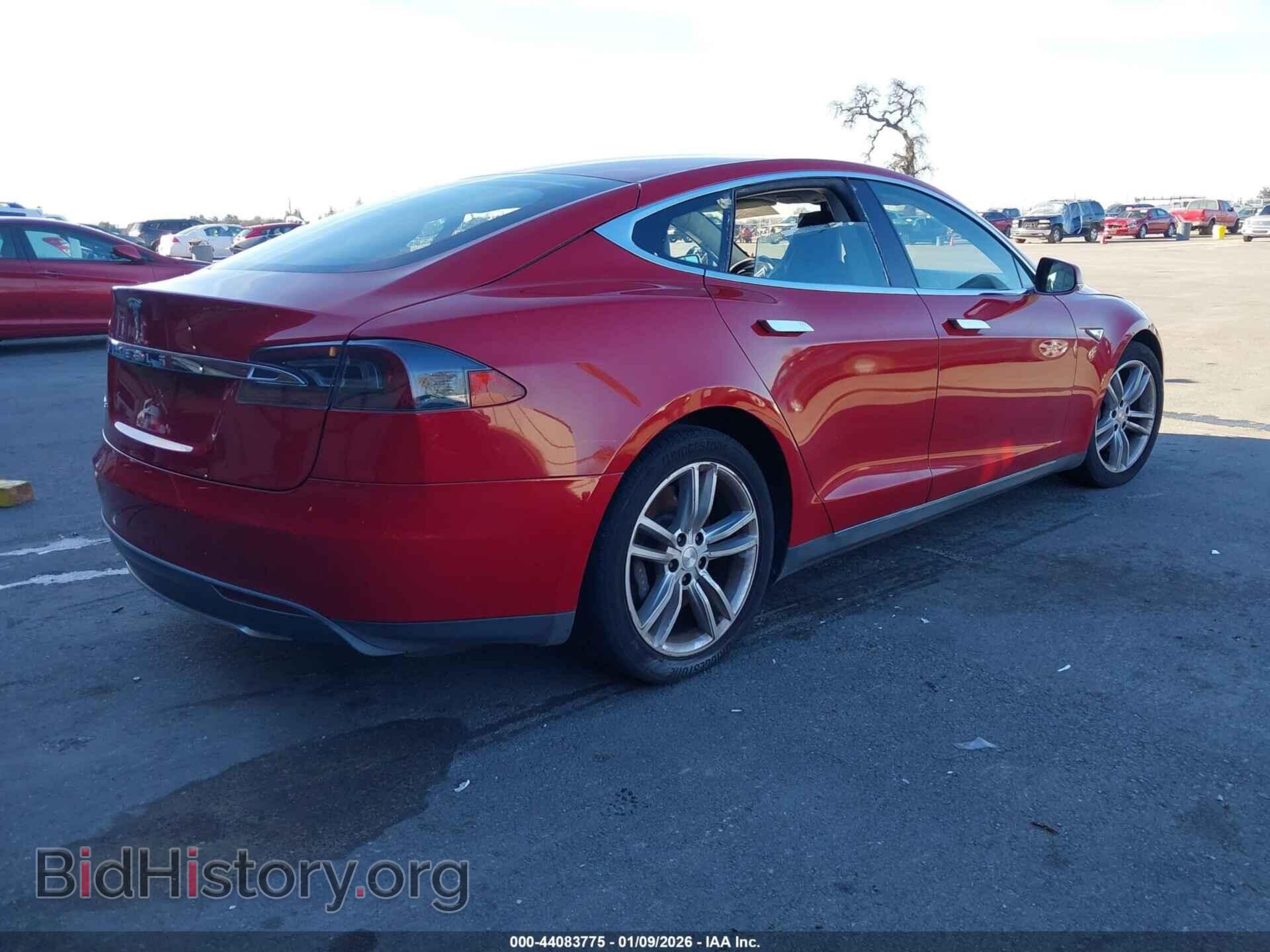 2013 TESLA MODEL S - VIN: 5YJSA1AC3DFP10926 - Фото 4