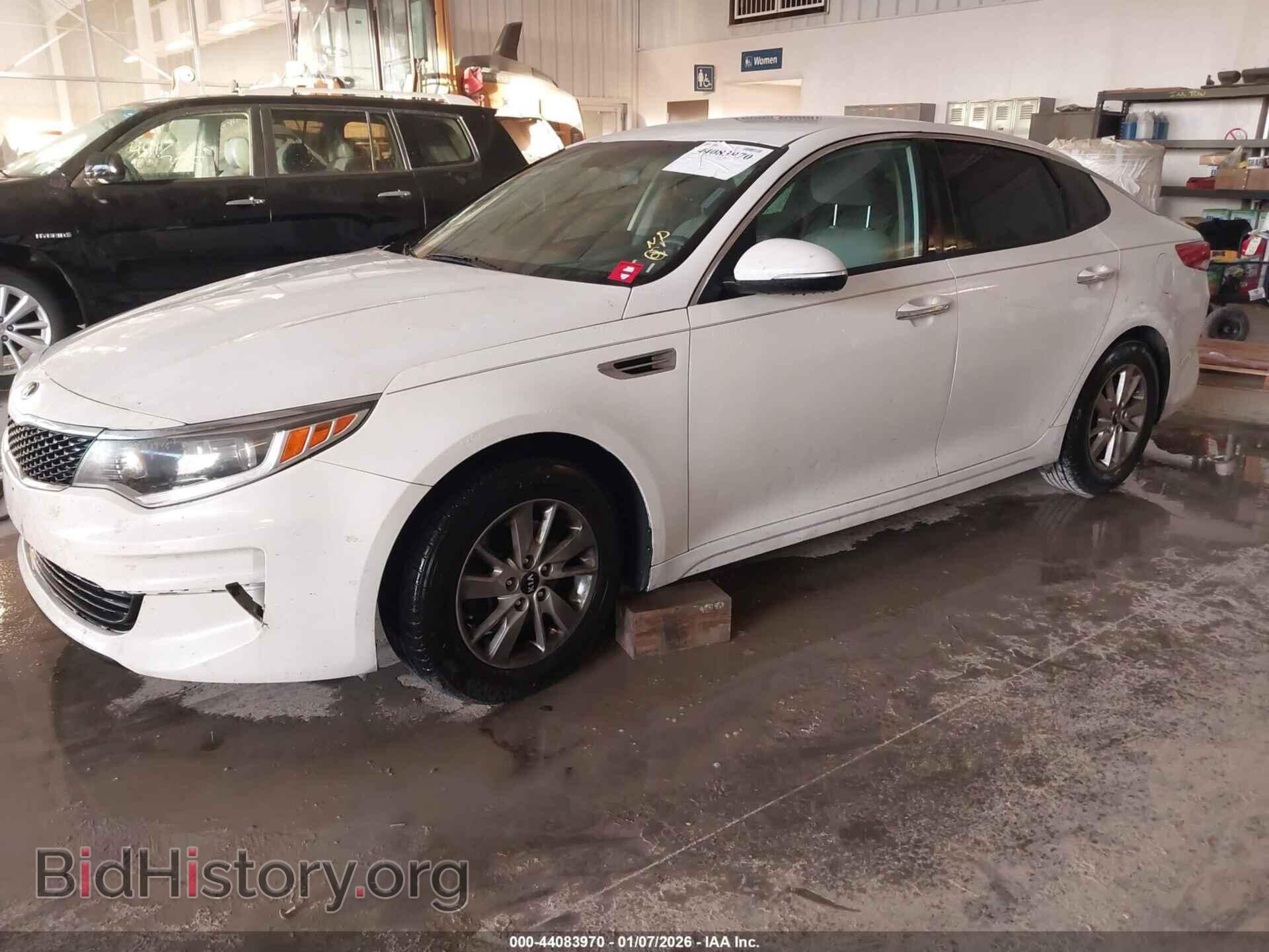 2016 KIA OPTIMA - VIN: KNAGT4L36G5070728 - Фото 2