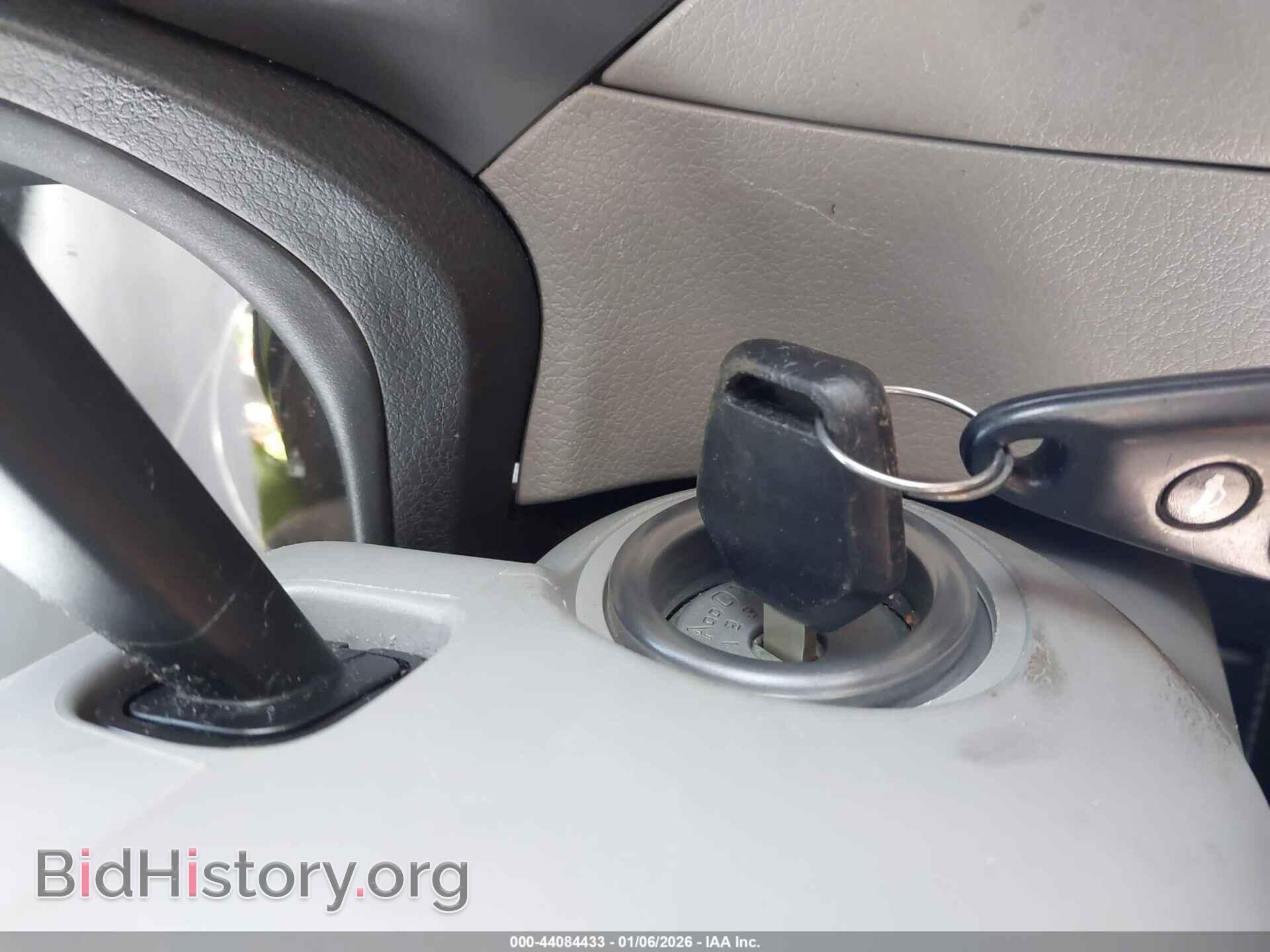 2011 SUBARU FORESTER - VIN: JF2SHBECXBH736188 - Фото 11