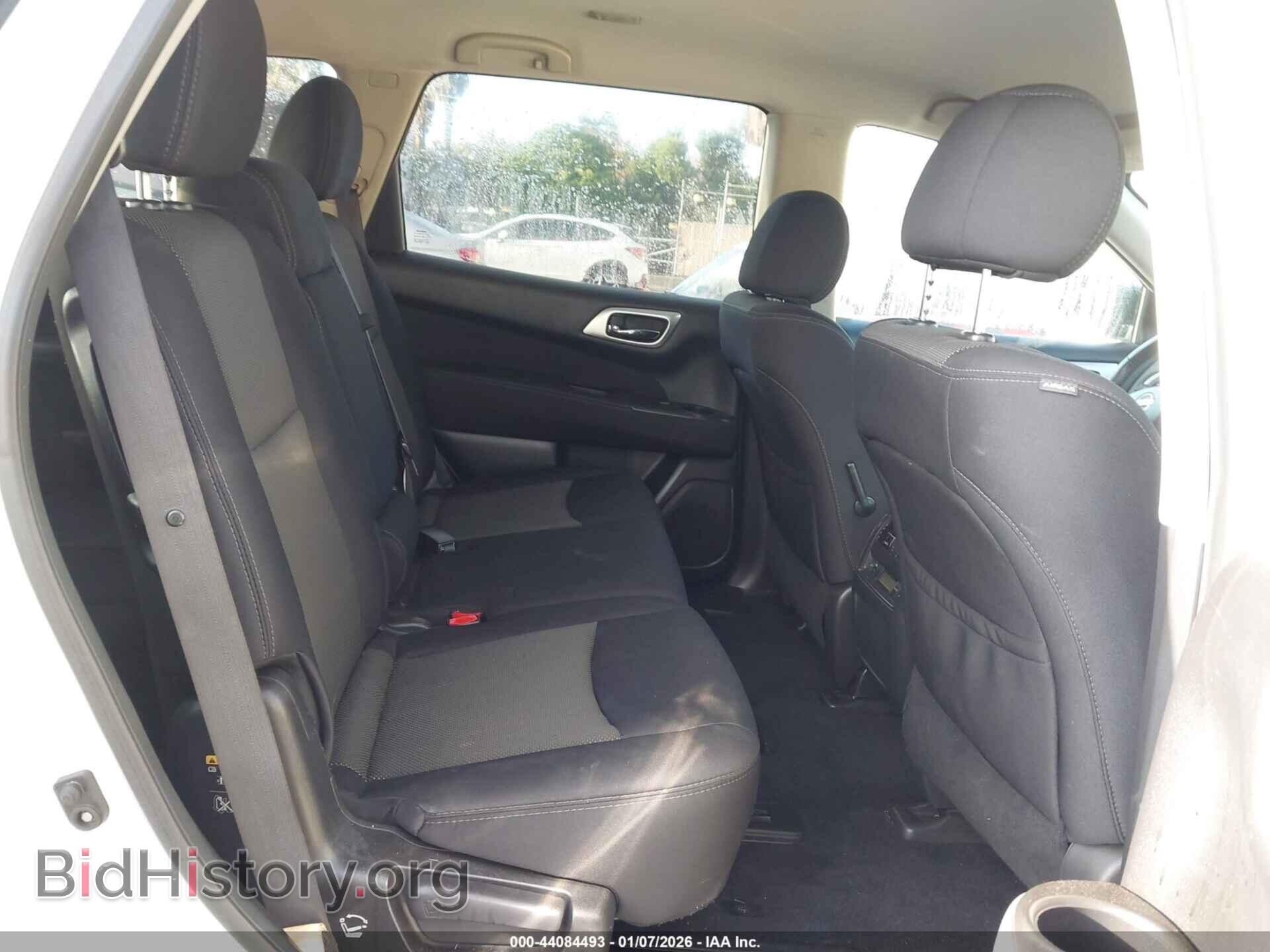 2017 NISSAN PATHFINDER - VIN: 5N1DR2MM1HC635122 - Фото 8