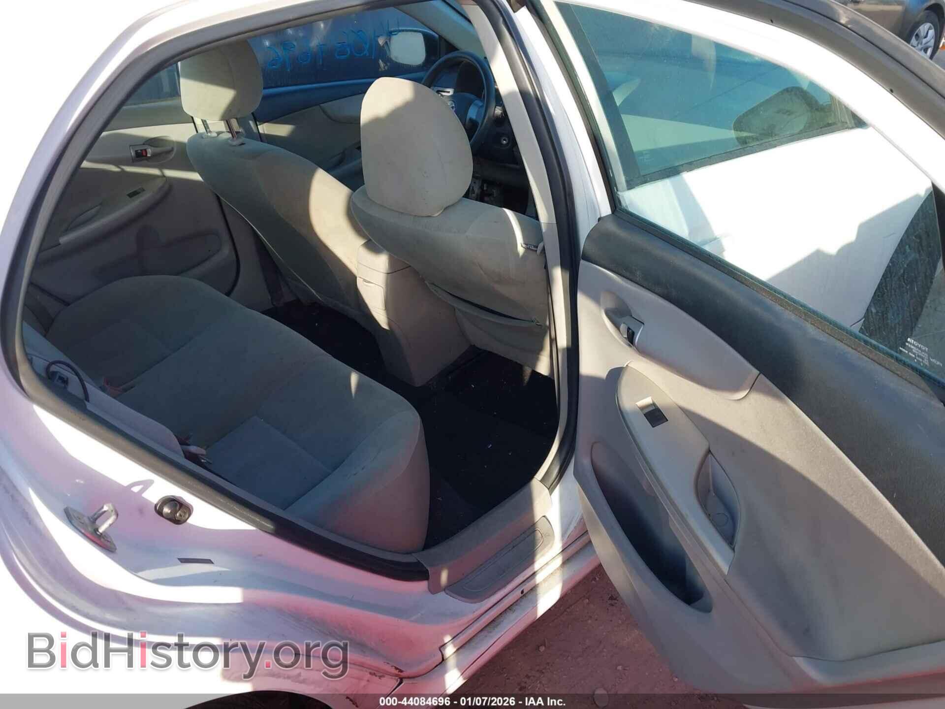 2011 TOYOTA COROLLA - VIN: 2T1BU4EE7BC653555 - Фото 8