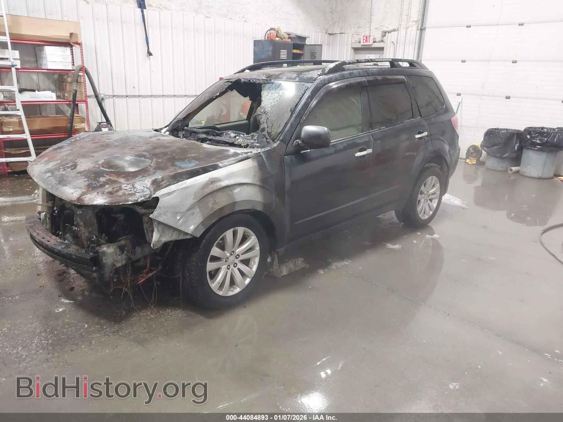 2011 SUBARU FORESTER - VIN: JF2SHAEC2BH703339 - Фото 2