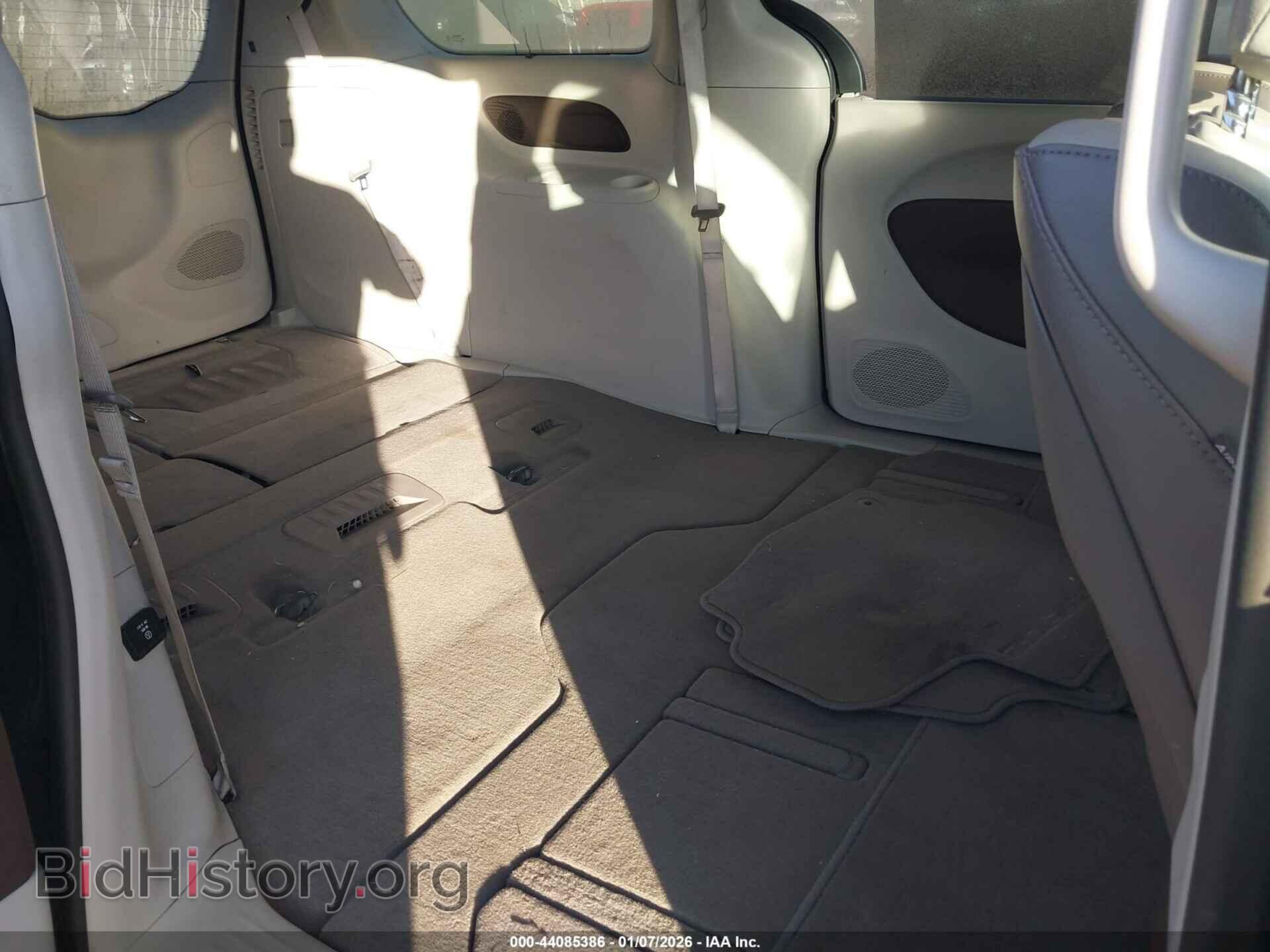 2018 CHRYSLER PACIFICA - VIN: 2C4RC1EGXJR154555 - Фото 8