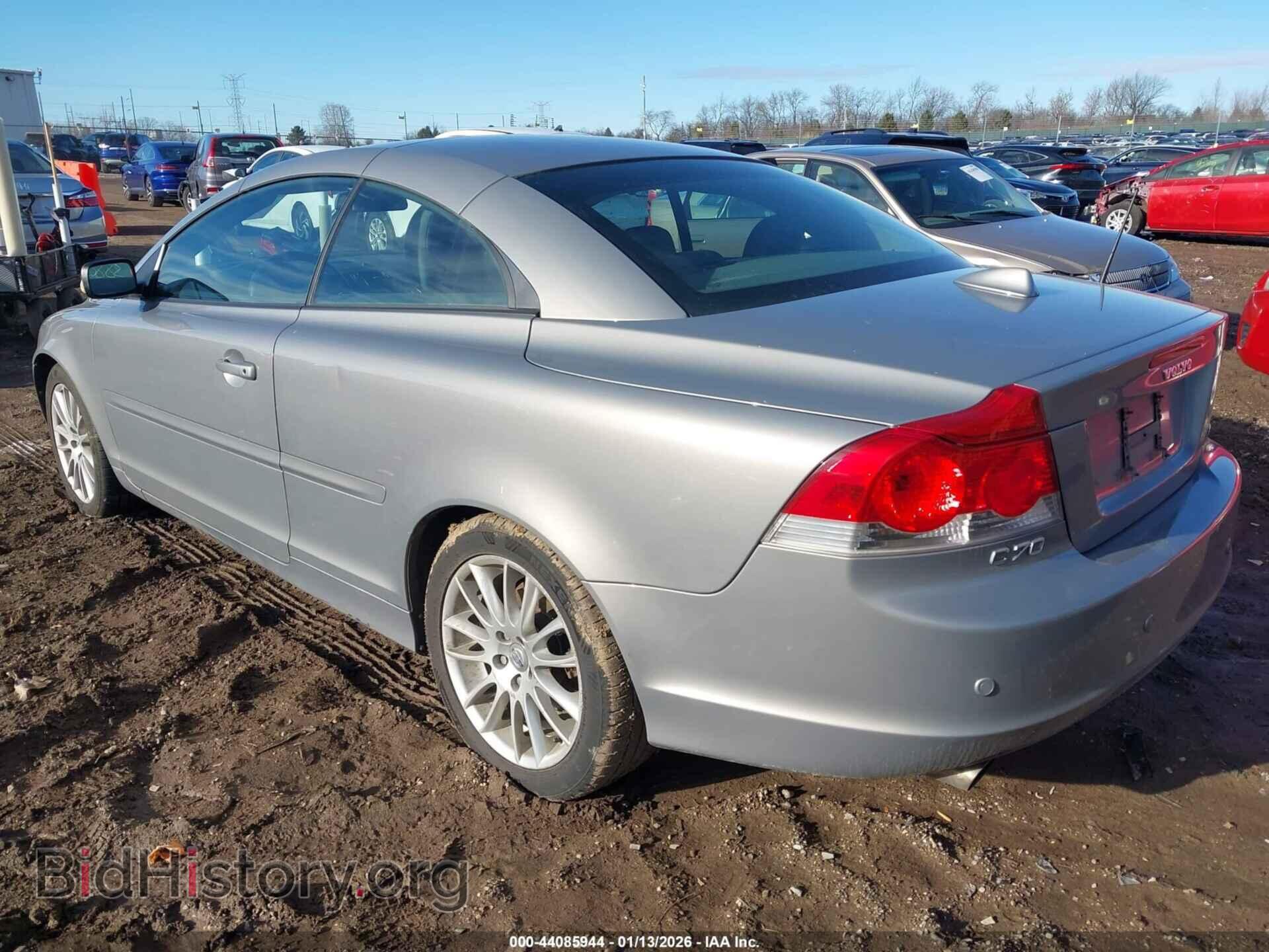 2007 VOLVO C70 - VIN: YV1MC682X7J016545 - Фото 3