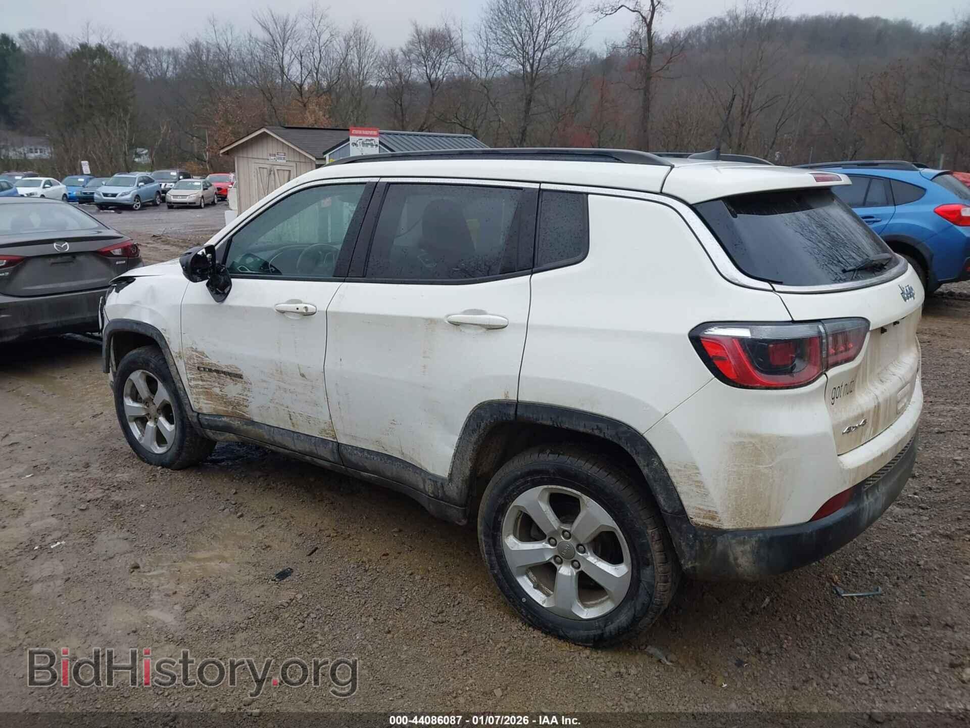2019 JEEP COMPASS - VIN: 3C4NJDBB8KT703991 - Фото 3