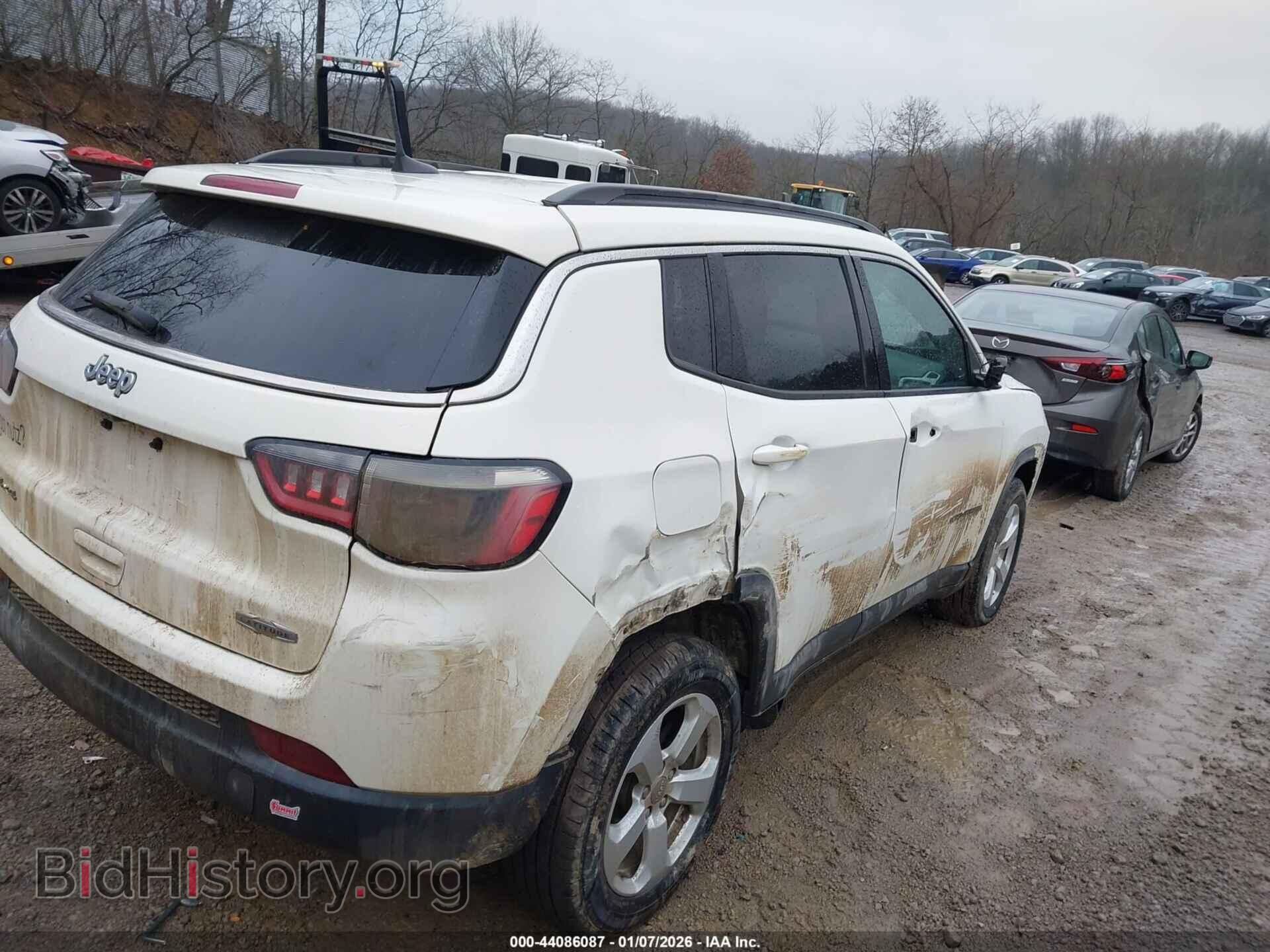 2019 JEEP COMPASS - VIN: 3C4NJDBB8KT703991 - Фото 4