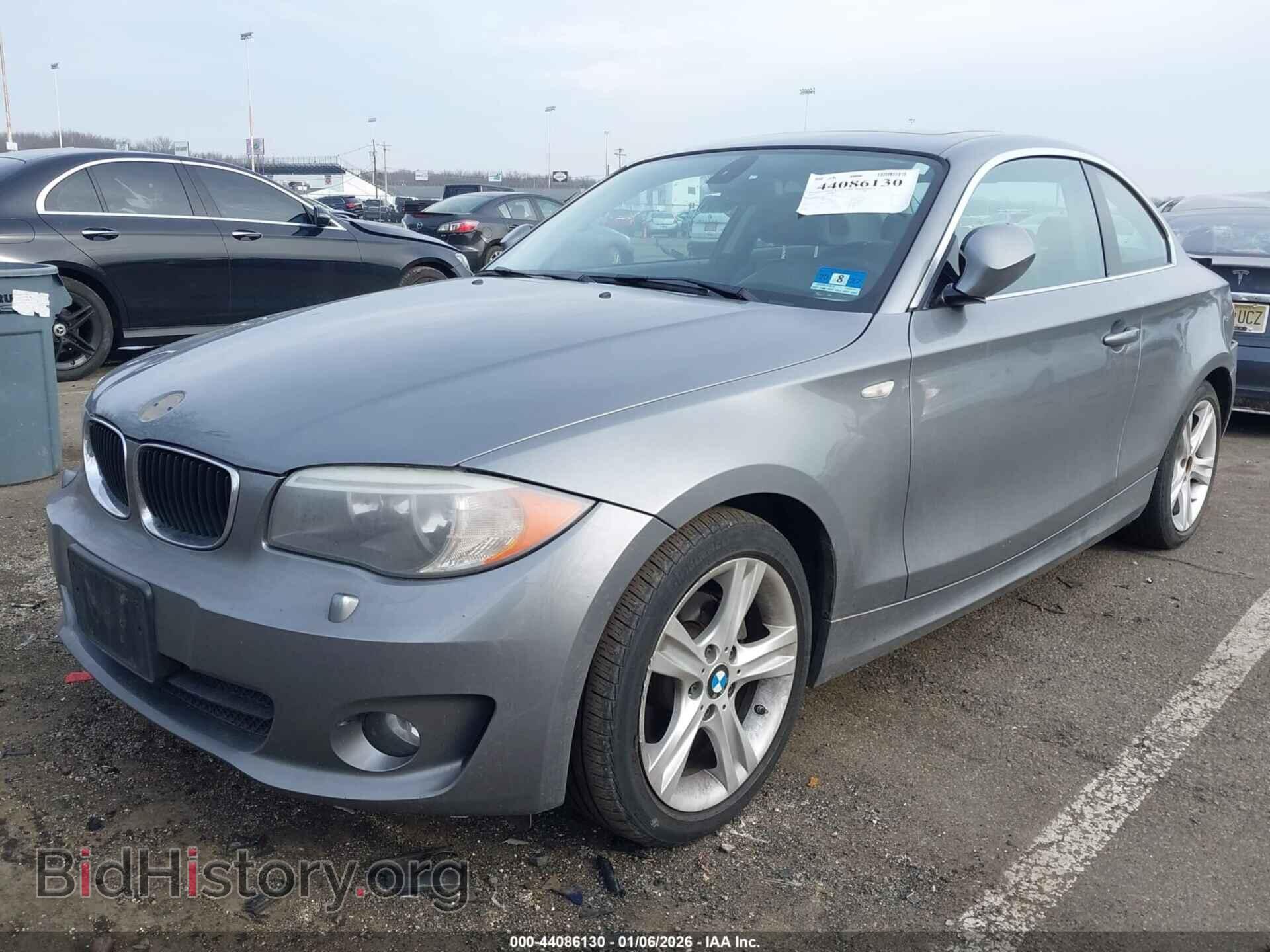 2013 BMW 128I - VIN: WBAUP9C59DVS95713 - Фото 2